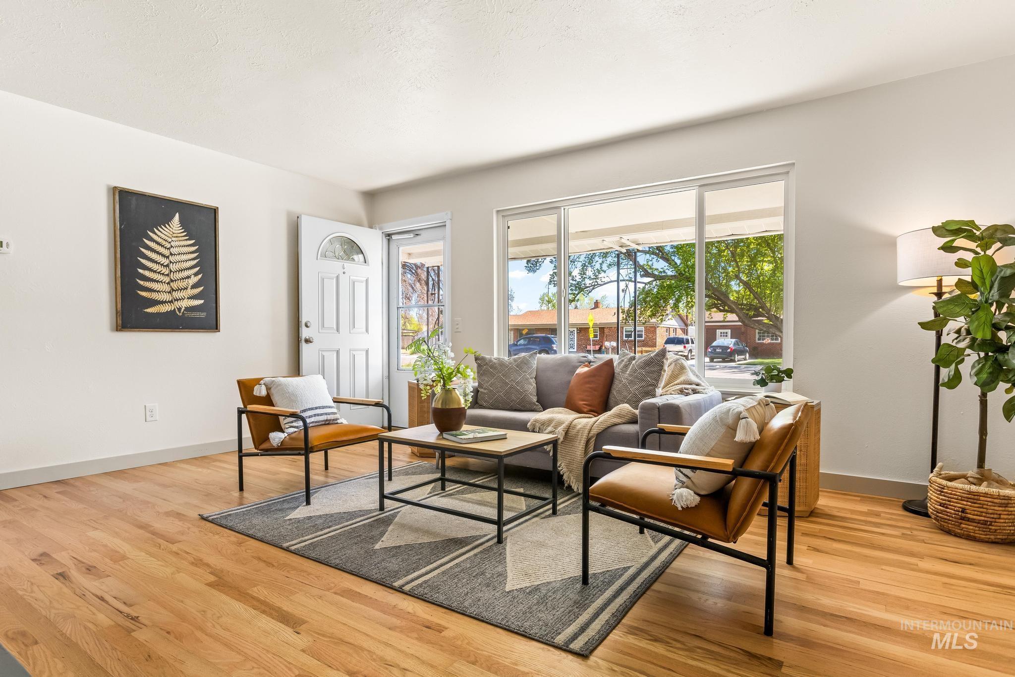 4722 Clark Street Property Photo 1