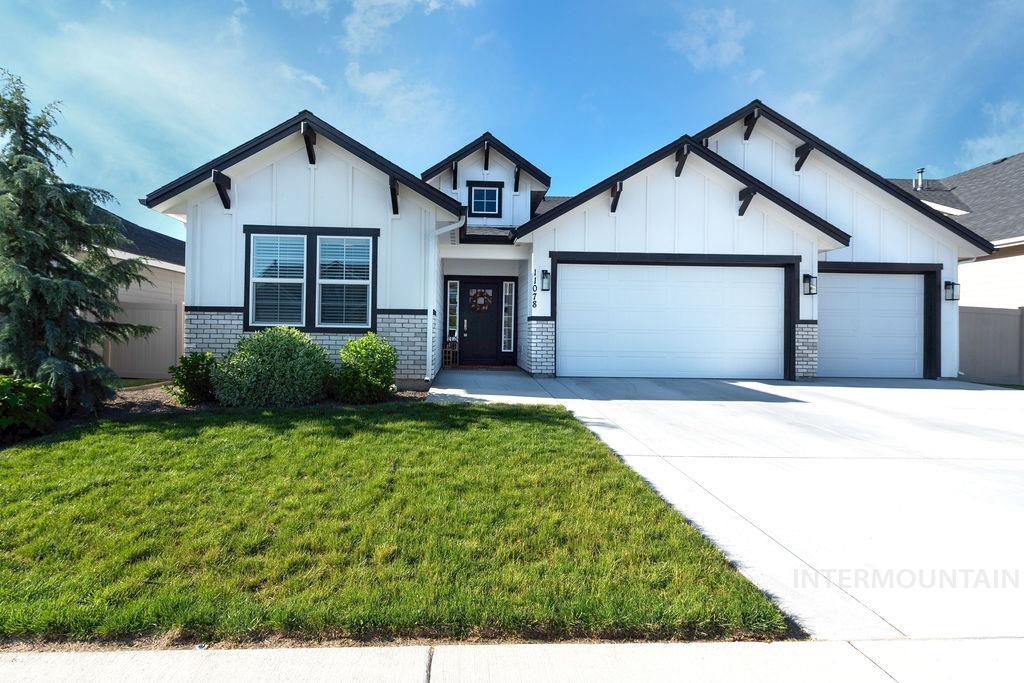 11078 White River Street Property Photo 1