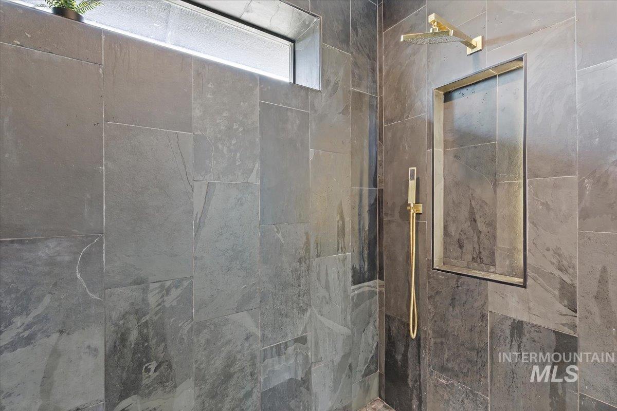 15 Alder Creek Lane Property Photo 20