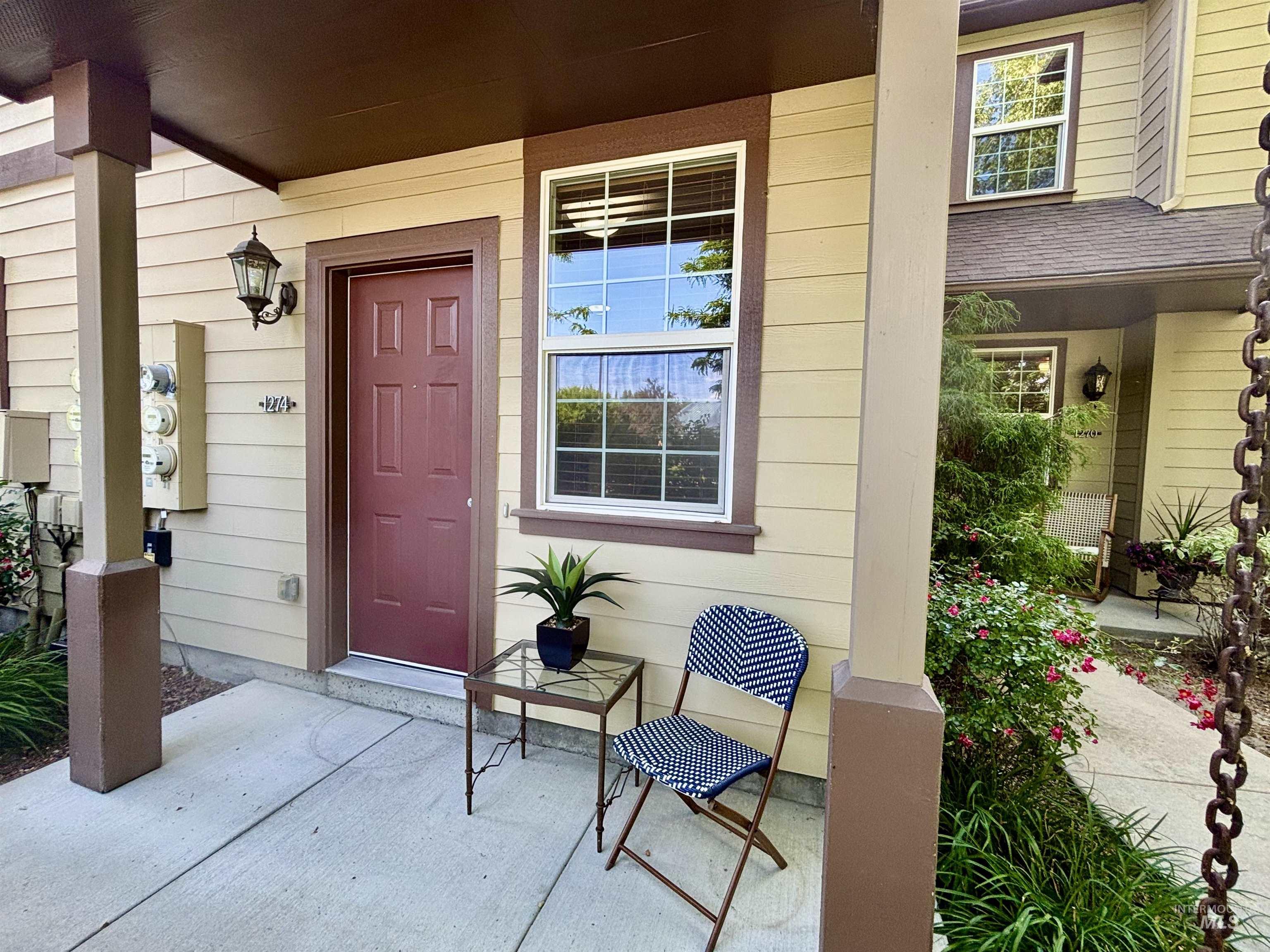 1274 E Winding Creek Drive Property Photo 1