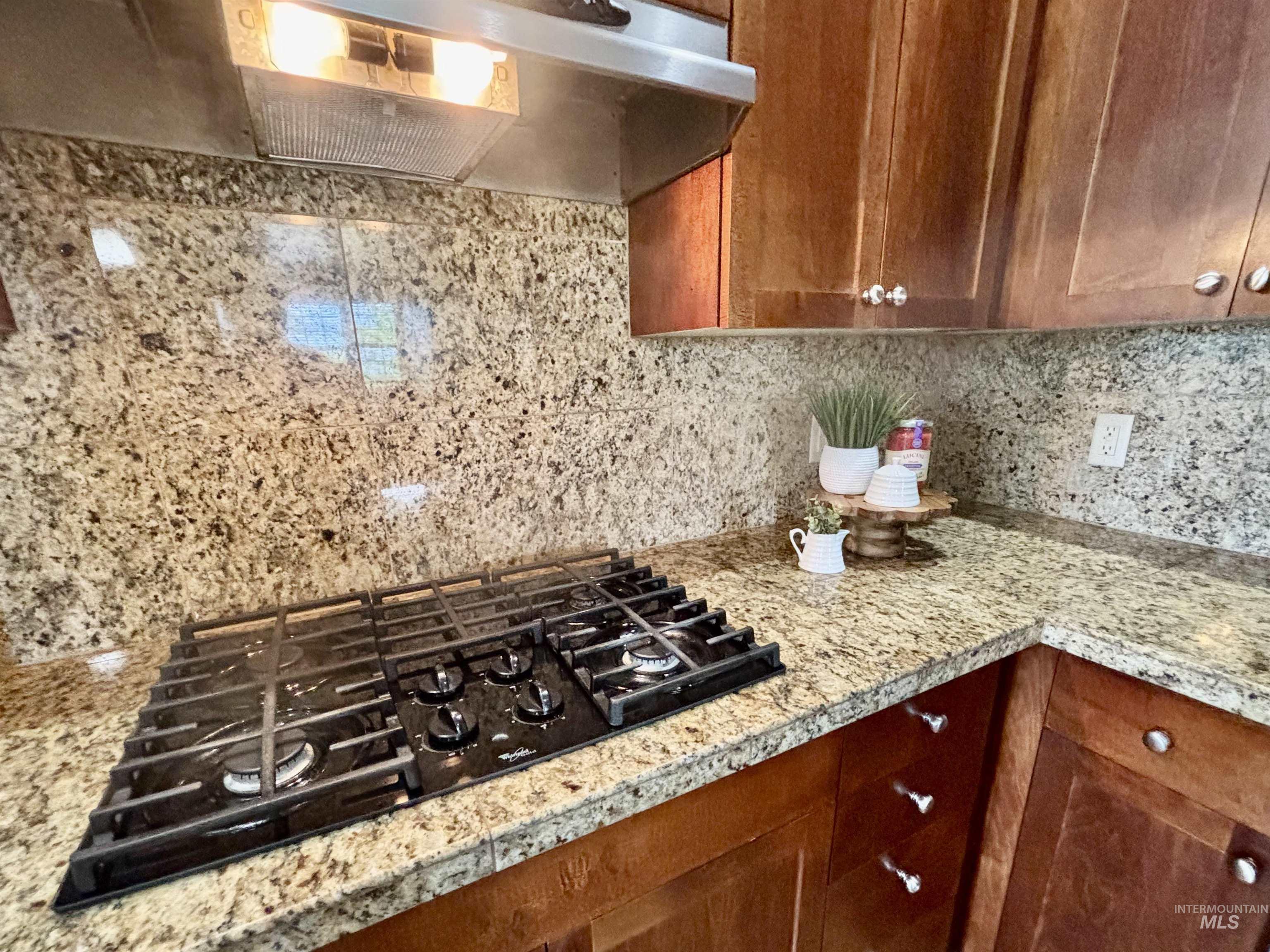 1274 E Winding Creek Drive Property Photo 8