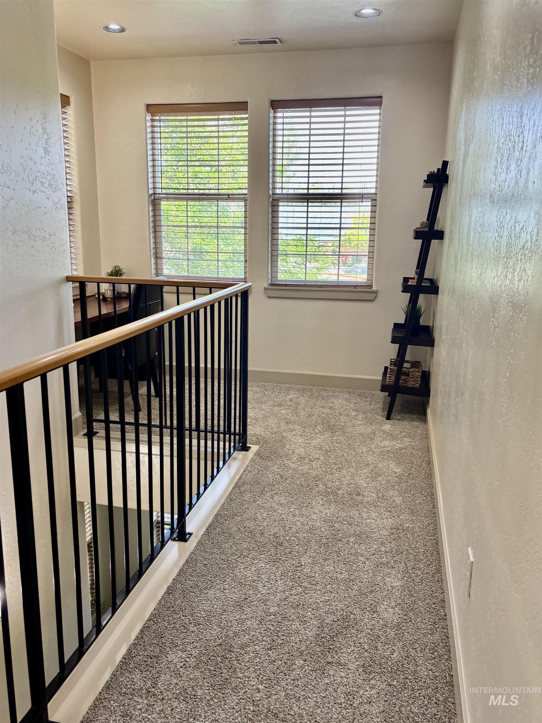 1274 E Winding Creek Drive Property Photo 10
