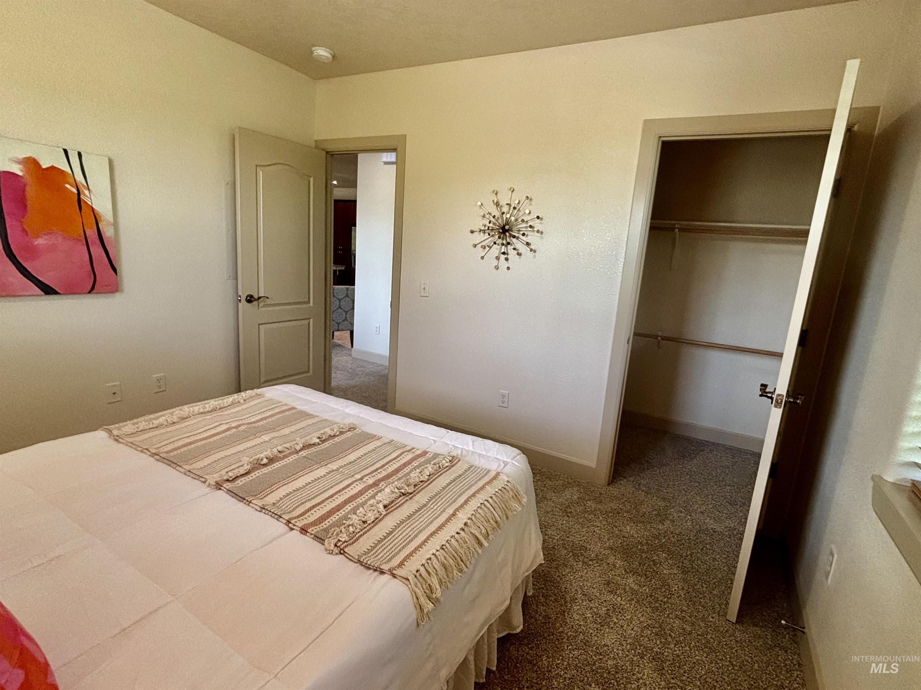1274 E Winding Creek Drive Property Photo 27