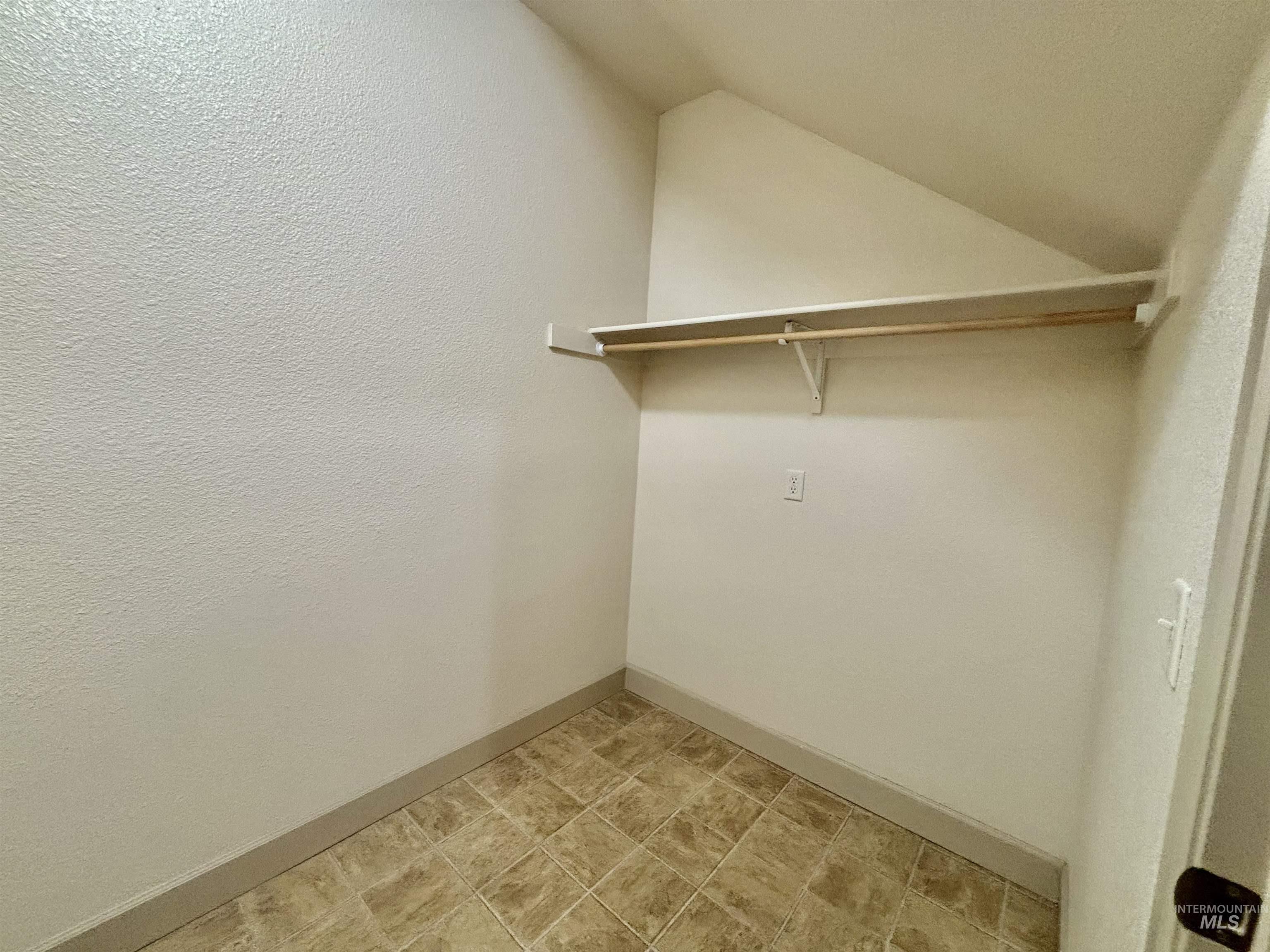 1274 E Winding Creek Drive Property Photo 31