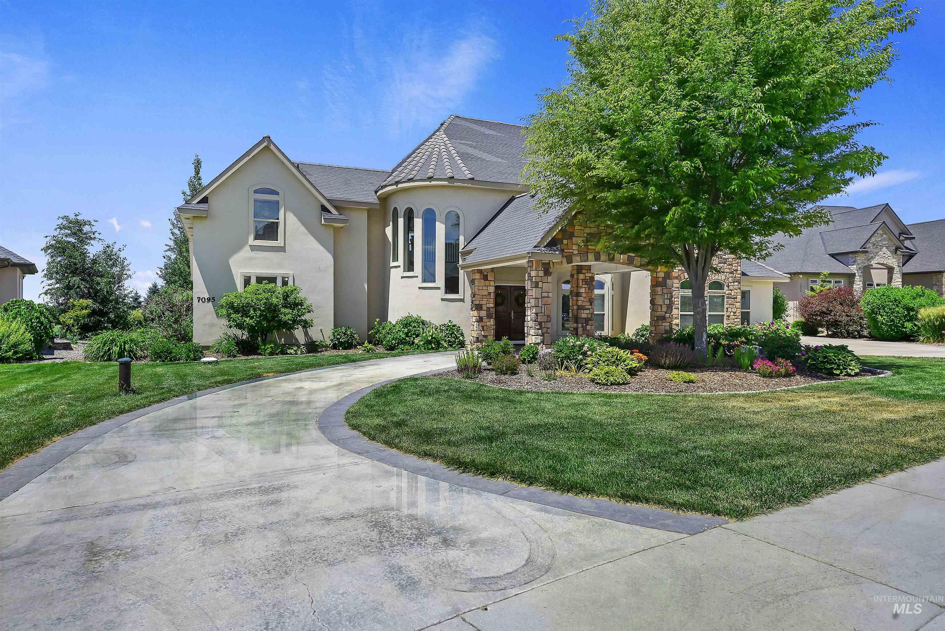 7095 S Pear Blossom Property Photo
