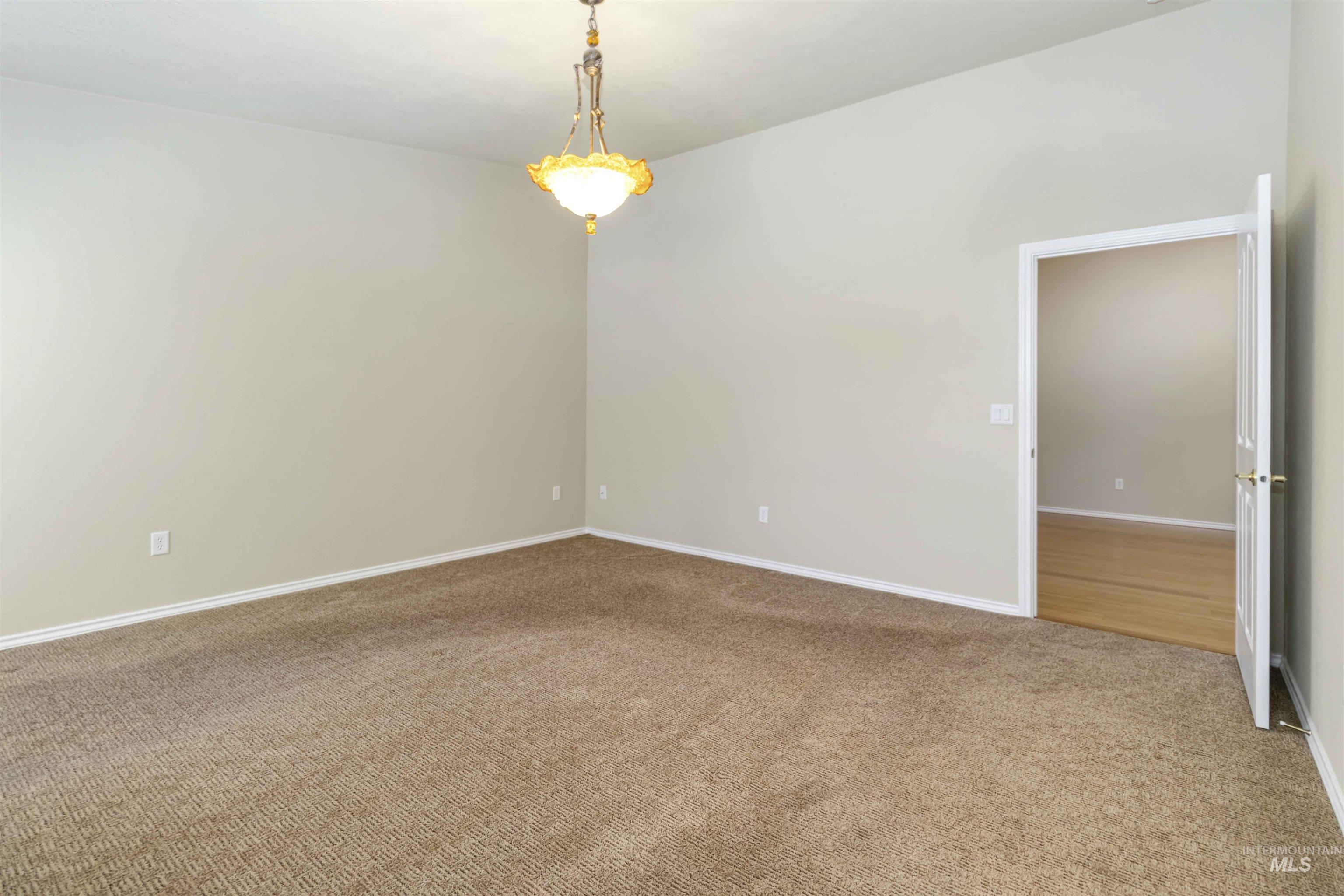421 N David Frost St Property Photo 19