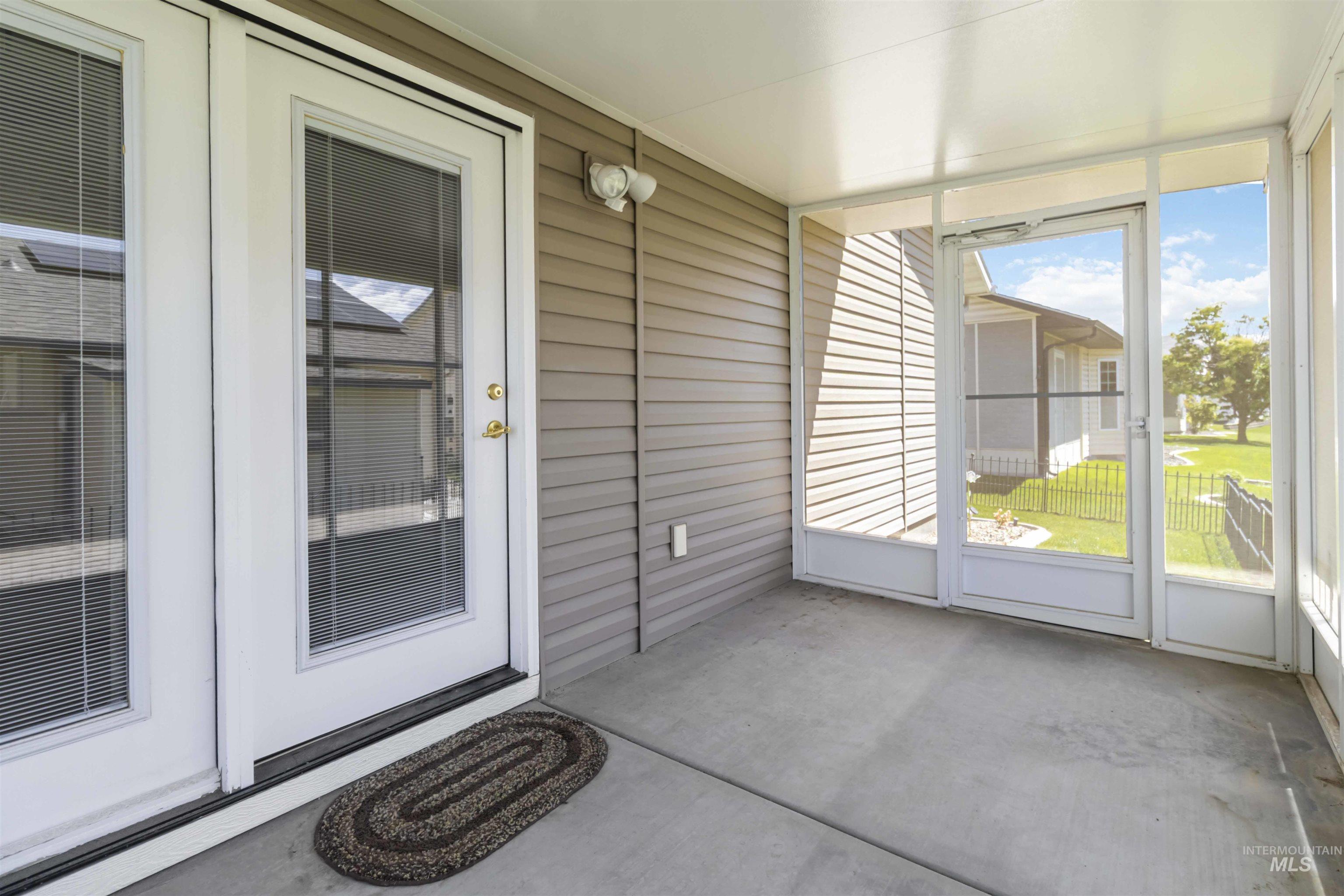 421 N David Frost St Property Photo 32