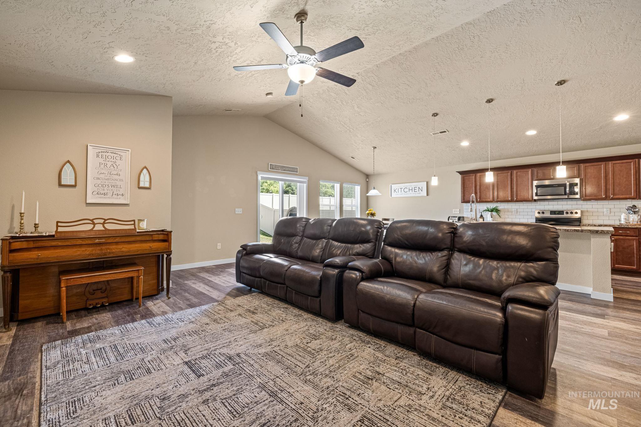 16848 Loggia Ave. Property Photo 5