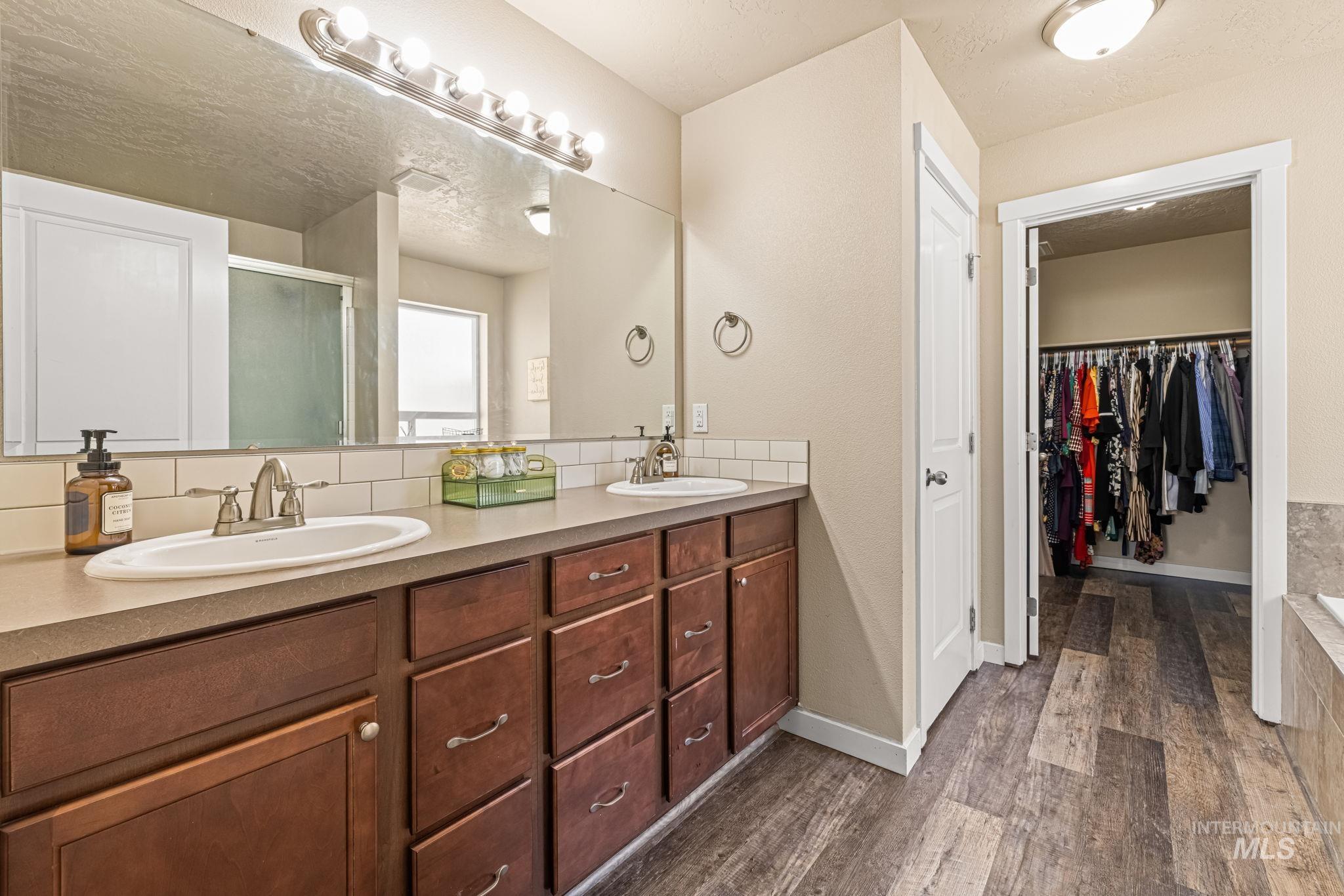 16848 Loggia Ave. Property Photo 19