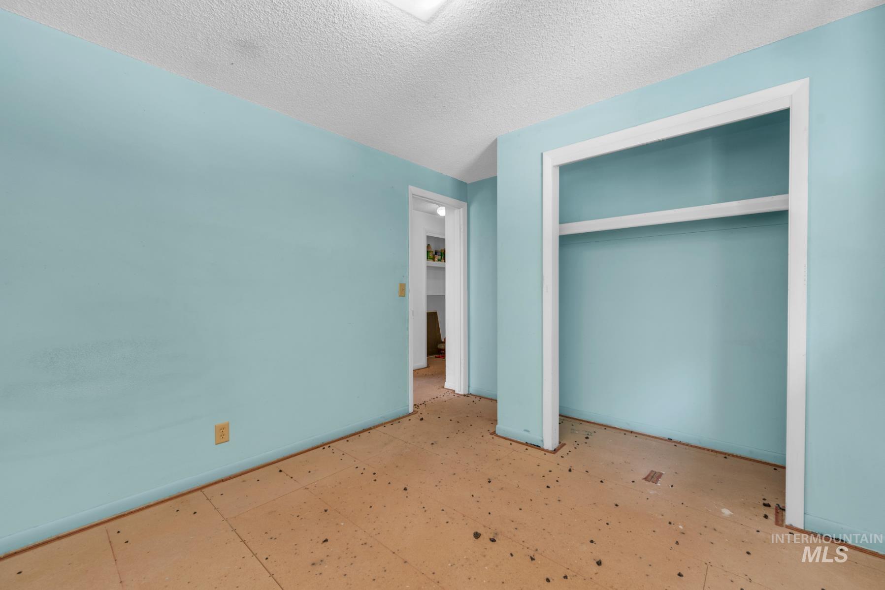 4690 Willow Ln Property Photo 14