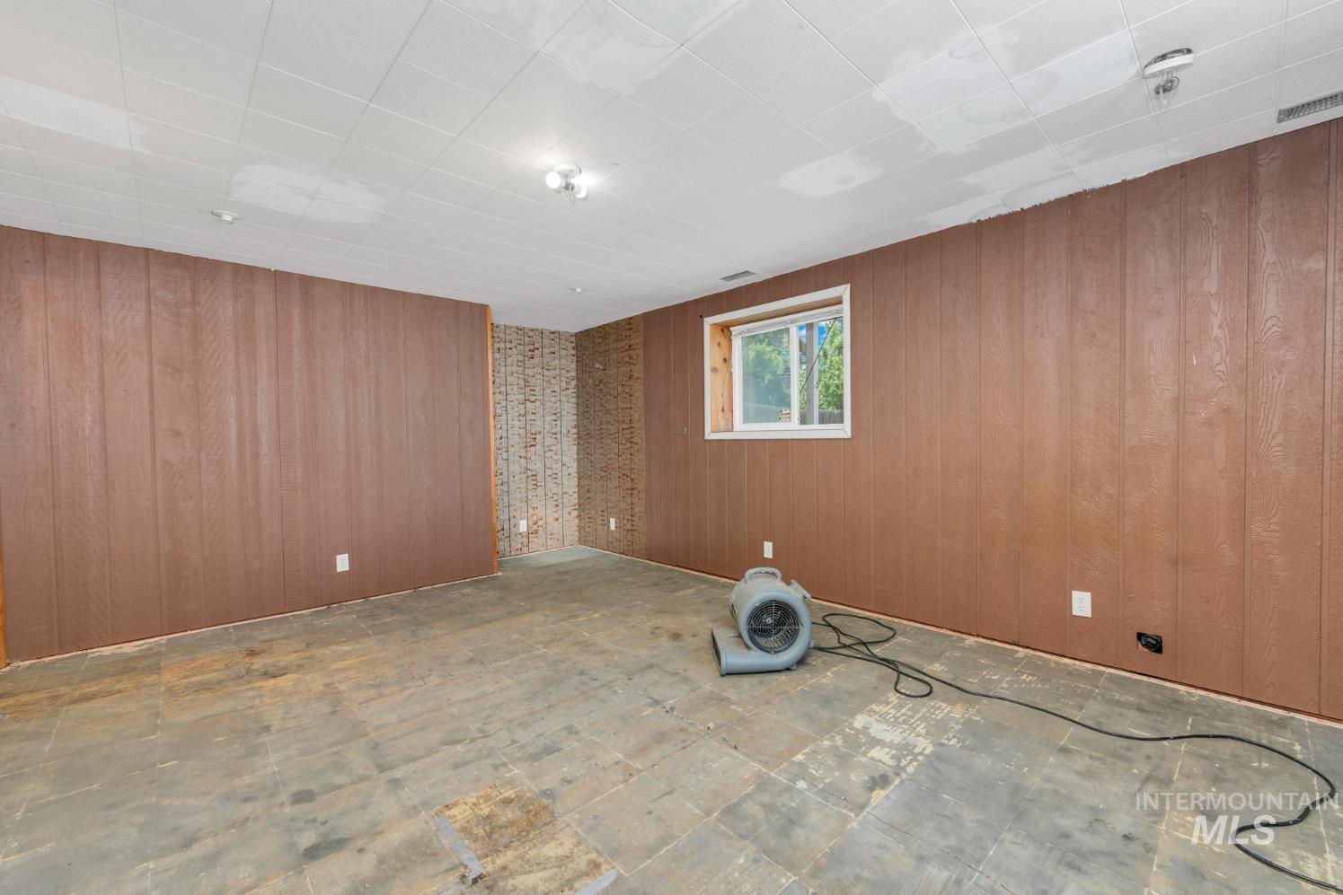 4690 Willow Ln Property Photo 25
