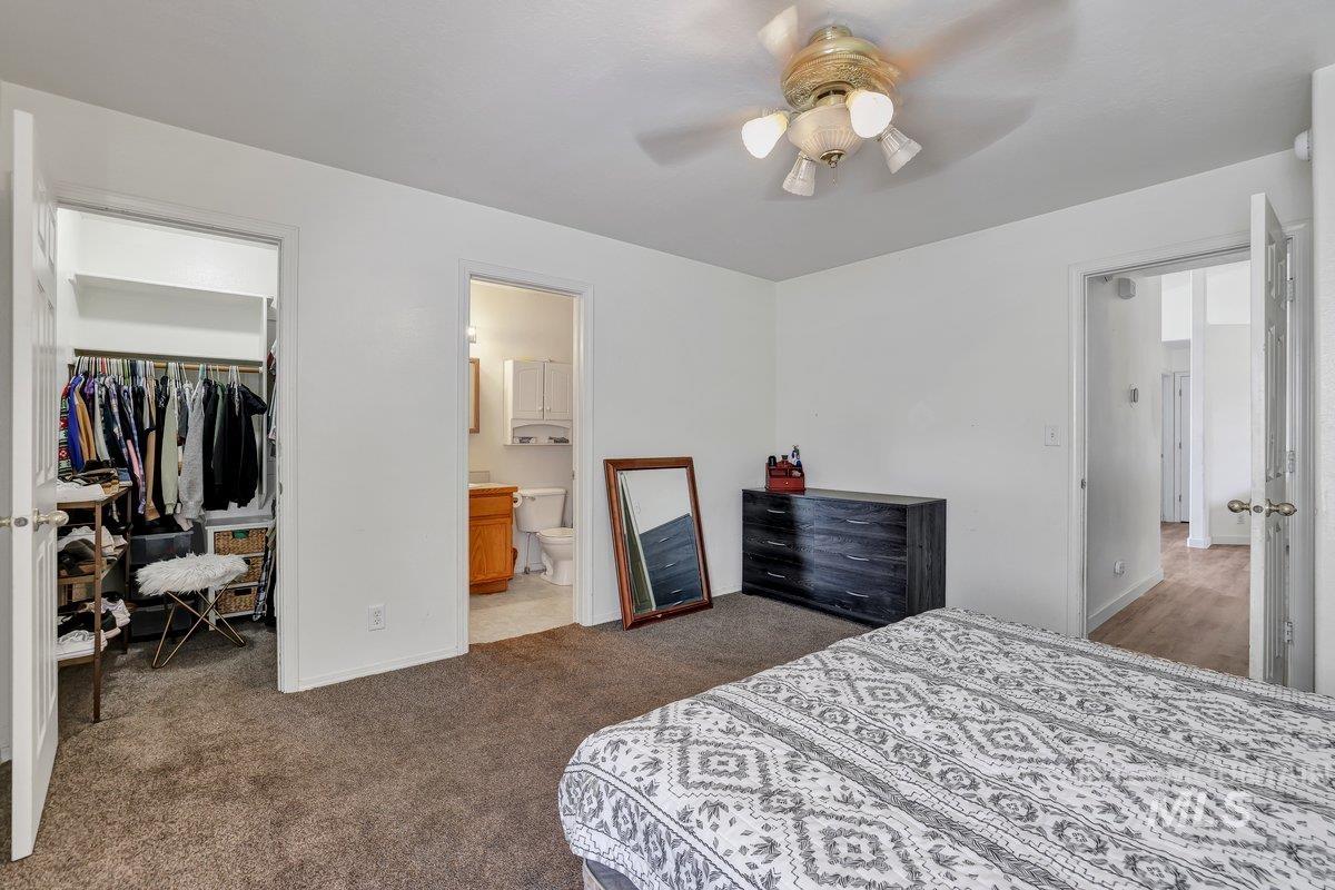 248 Sevensprings Ave. Property Photo 11