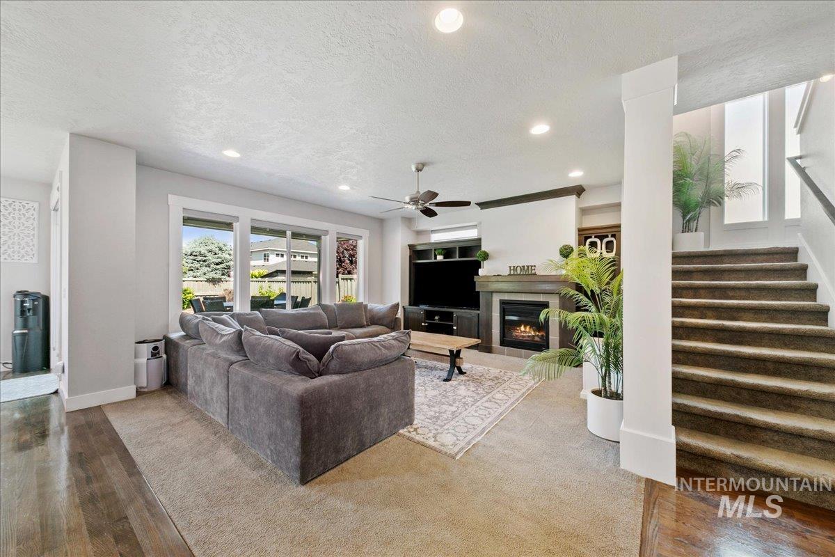 5347 S Tavistock Avenue Property Photo 3