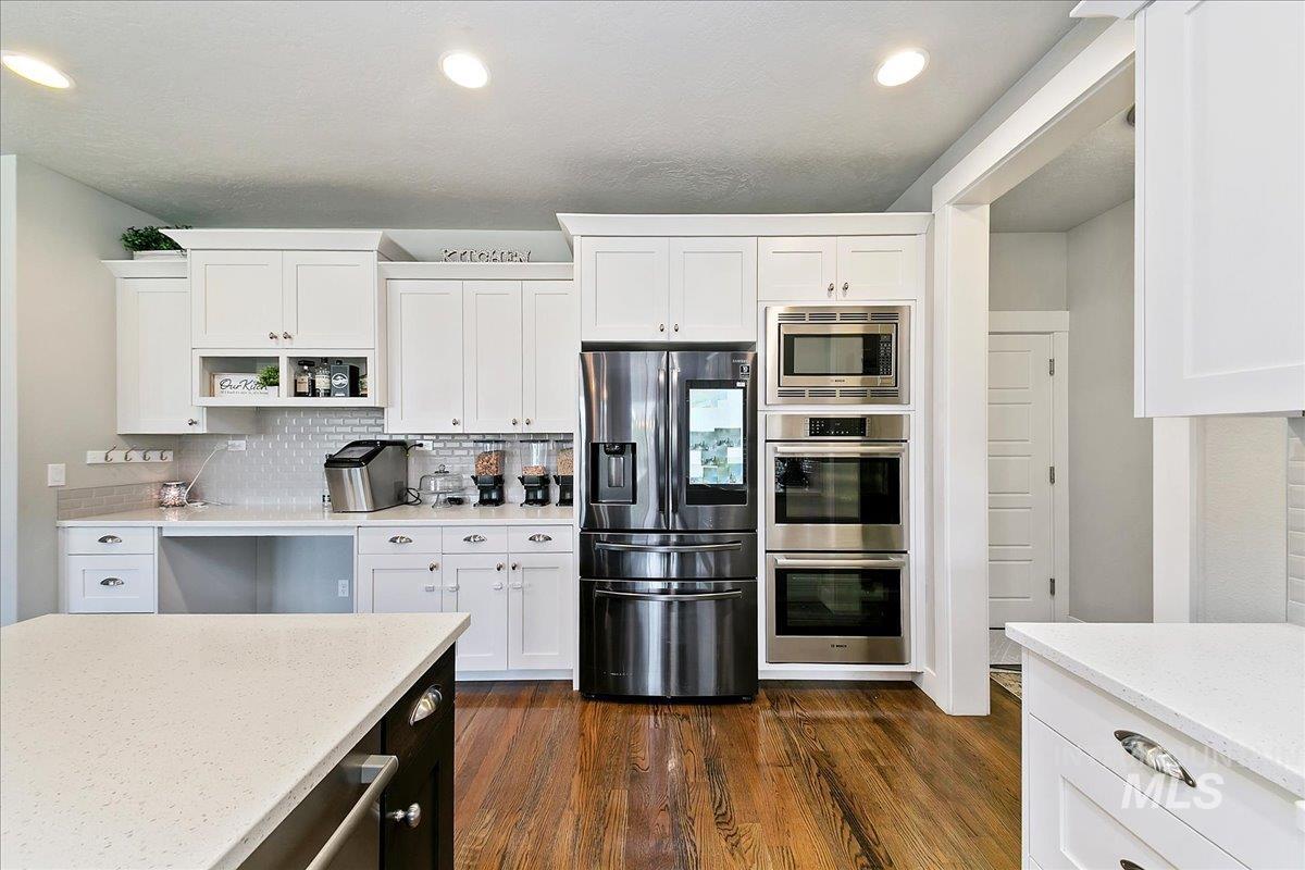 5347 S Tavistock Avenue Property Photo 13