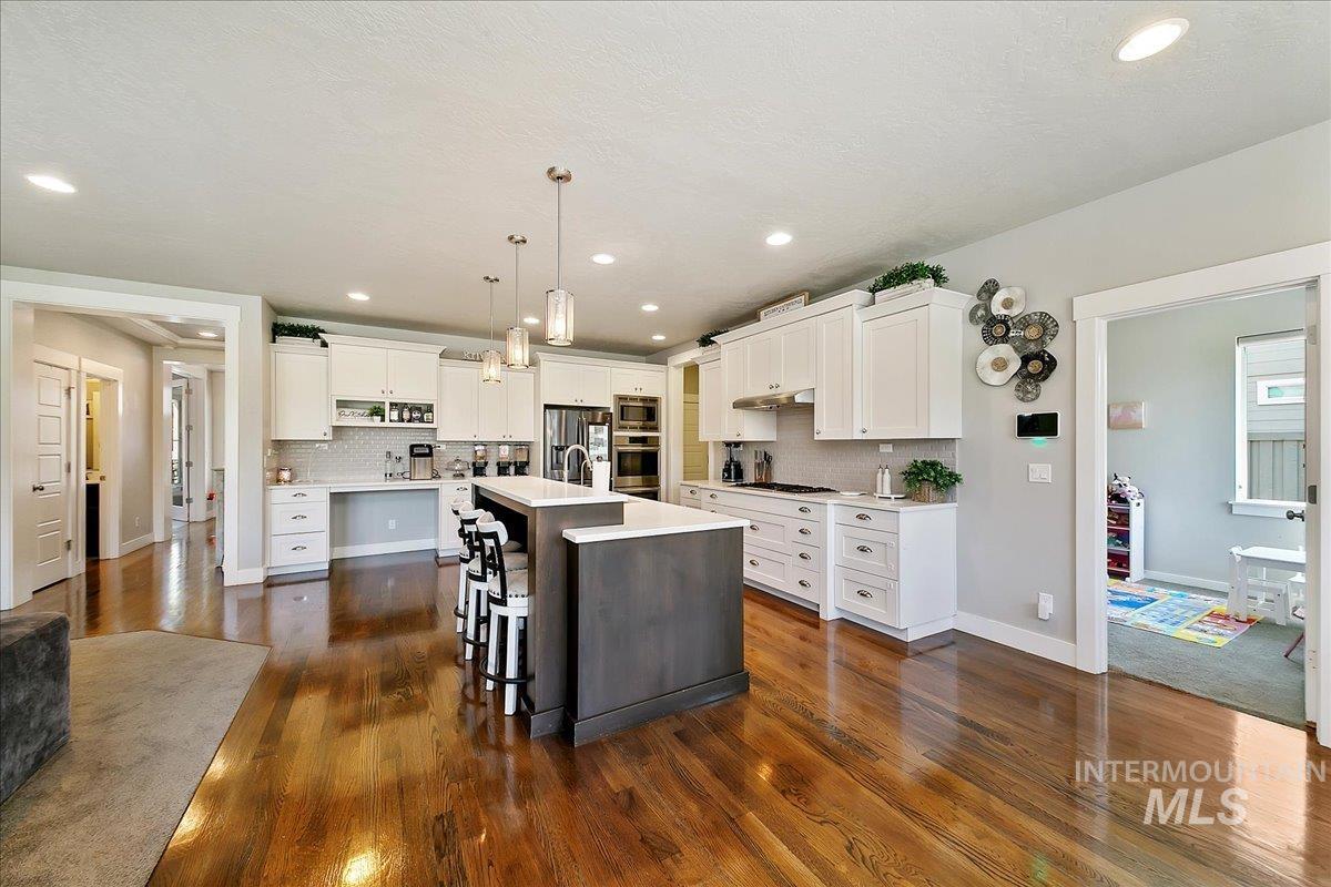 5347 S Tavistock Avenue Property Photo 17