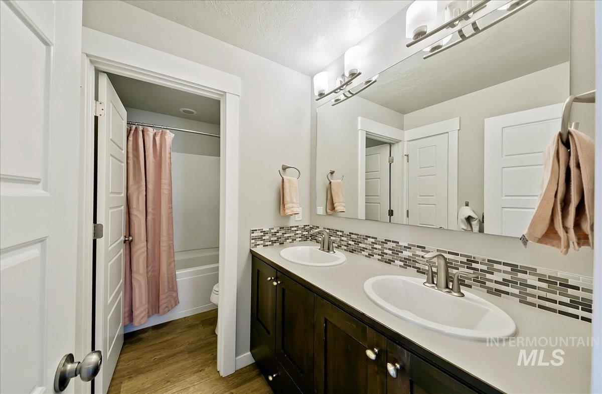 5347 S Tavistock Avenue Property Photo 36