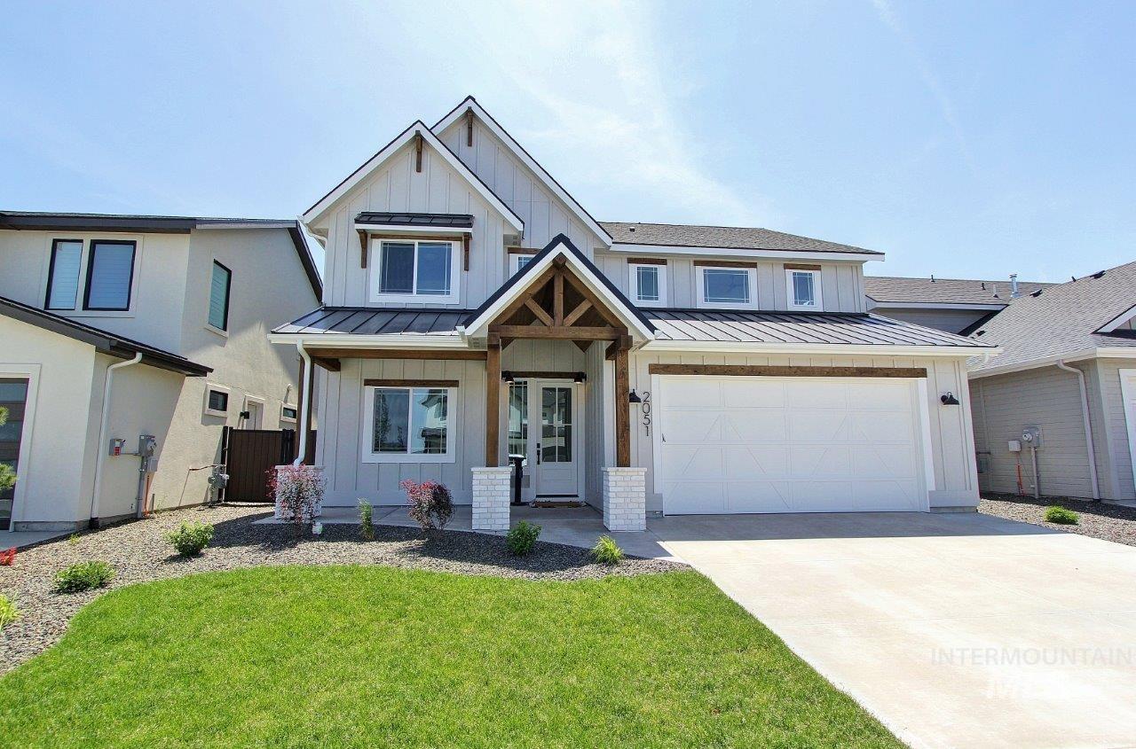 1268 E Andes Dr Property Photo 1