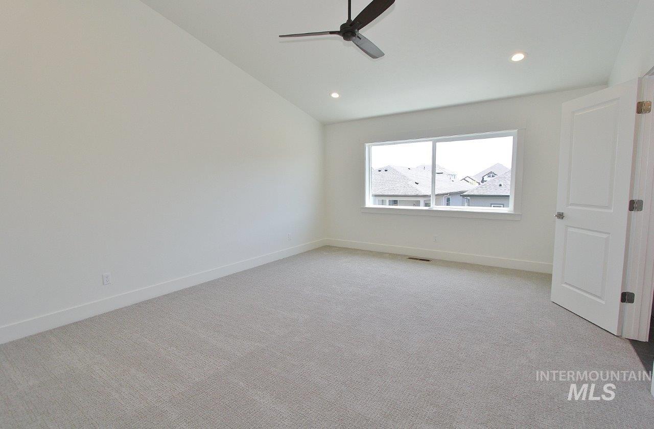1268 E Andes Dr Property Photo 10