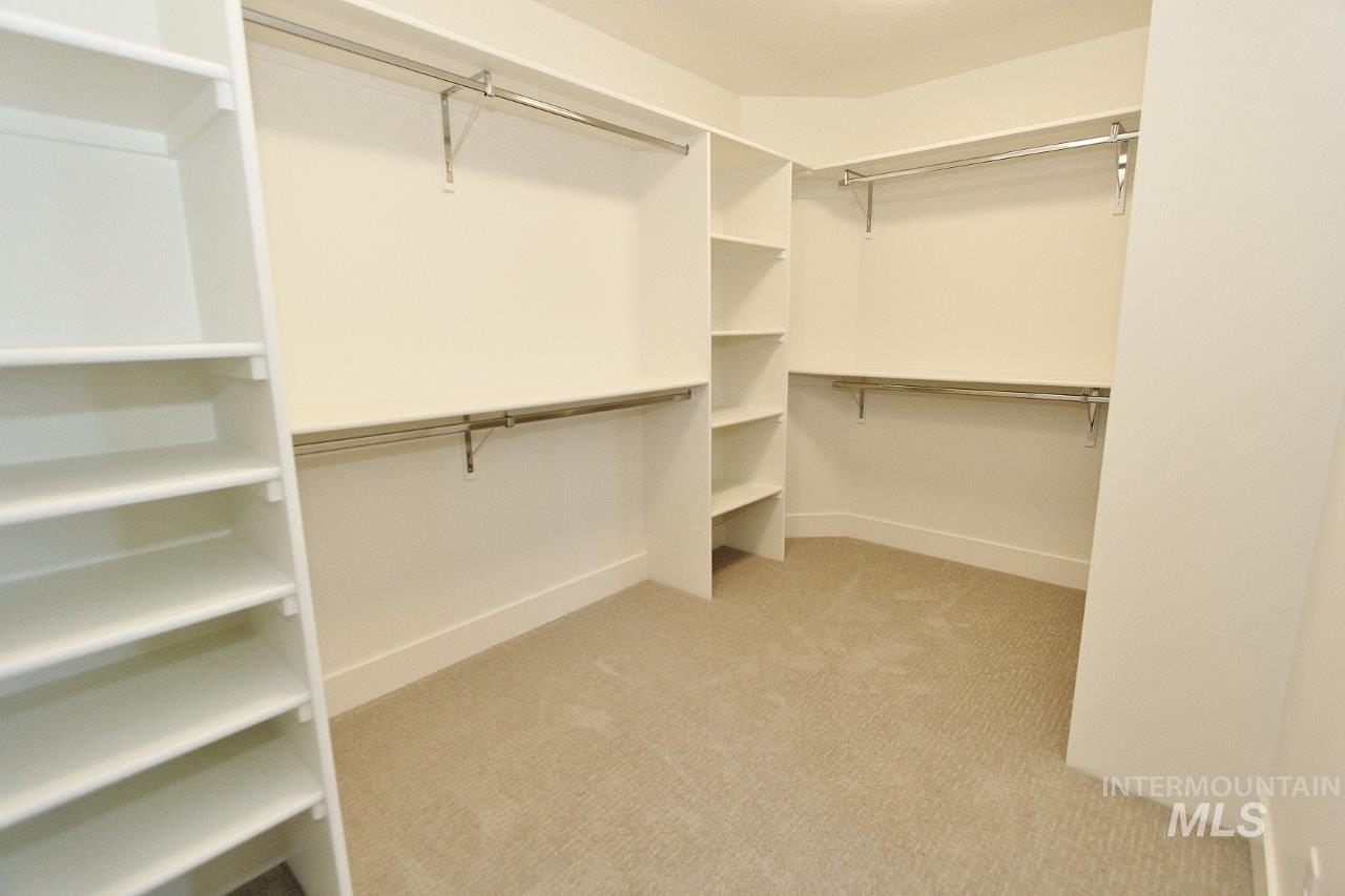 1268 E Andes Dr Property Photo 15