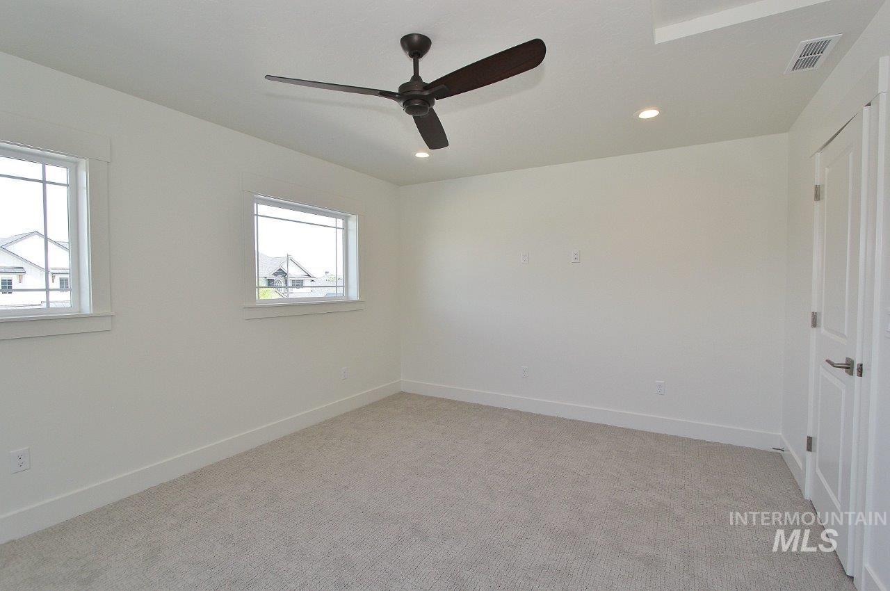 1268 E Andes Dr Property Photo 19