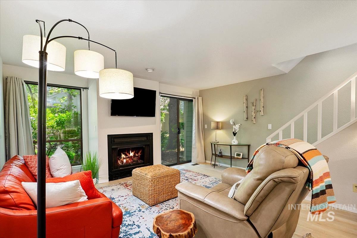 1924 Teal Ln Property Photo 17