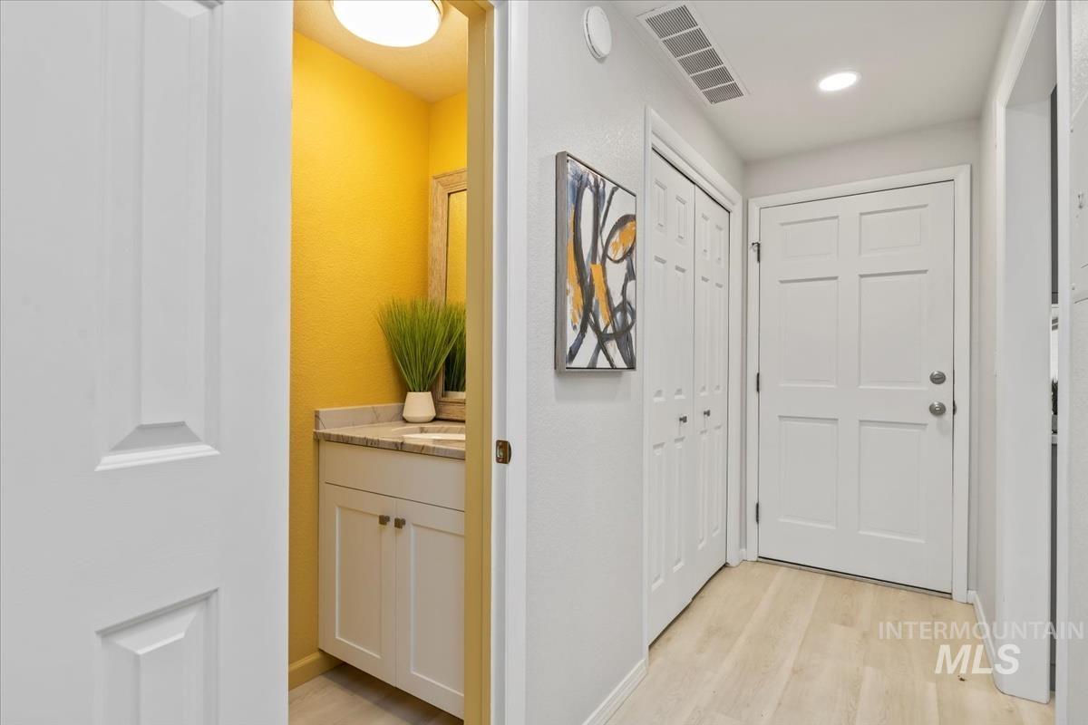 1924 Teal Ln Property Photo 22