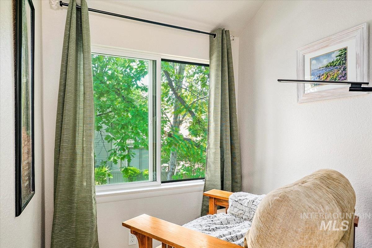 1924 Teal Ln Property Photo 28