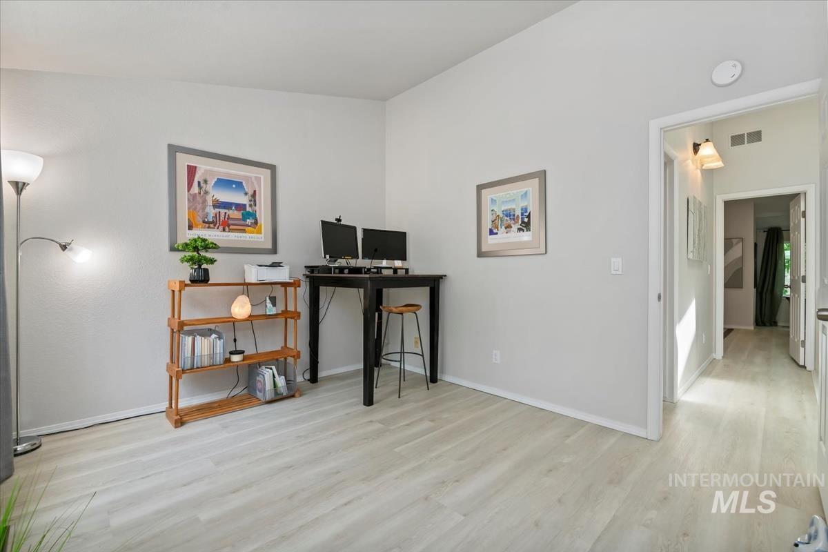 1924 Teal Ln Property Photo 32