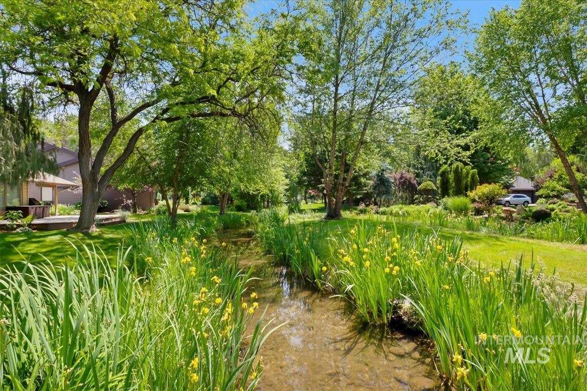 1924 Teal Ln Property Photo 38