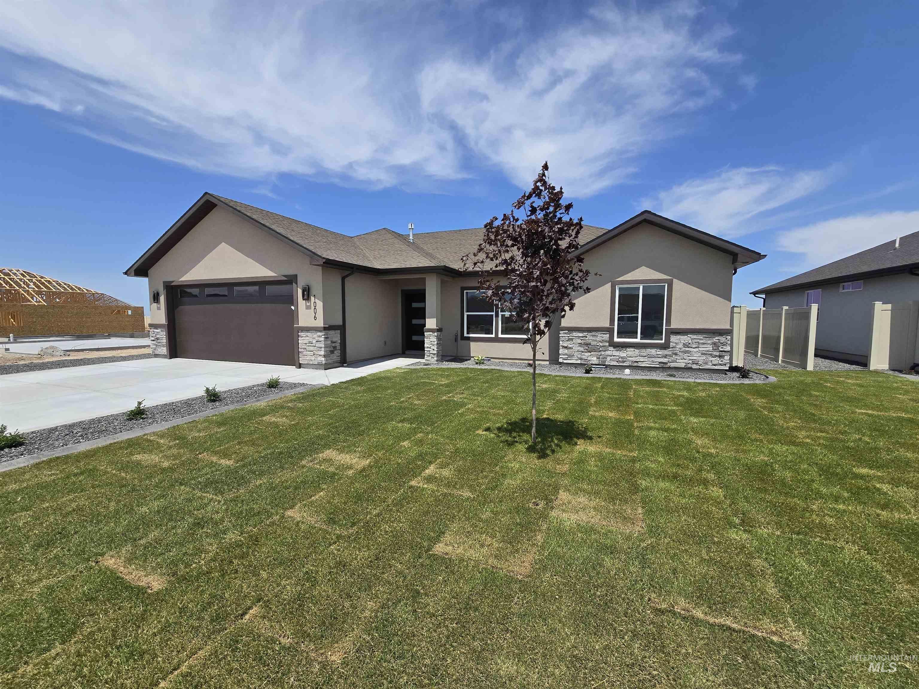 1006 Adamite Road Property Photo 1