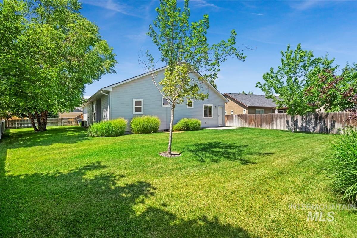 2397 W Fieldstream Dr. Property Photo 31