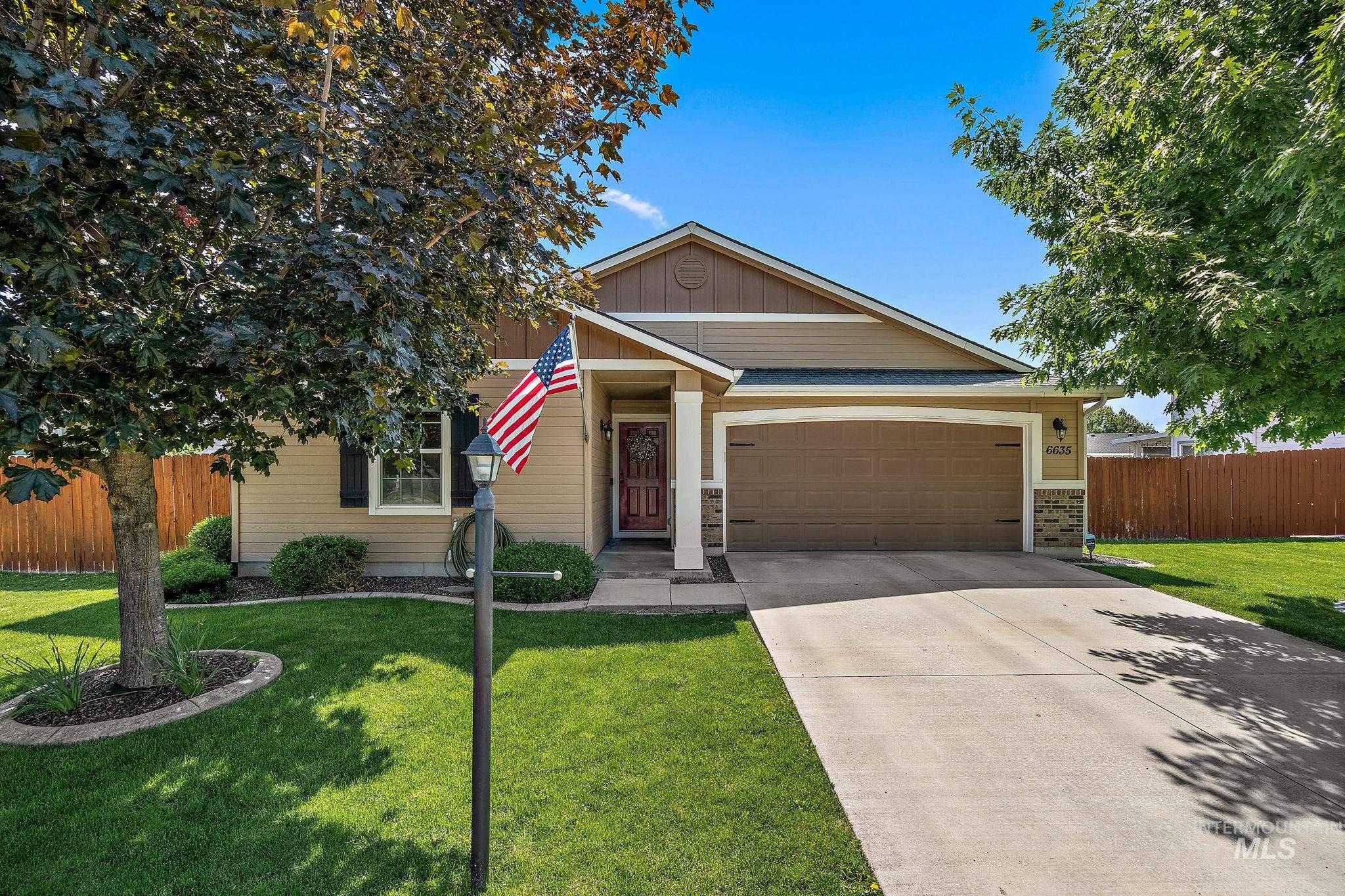 6635 E Harrington Dr Property Photo 1