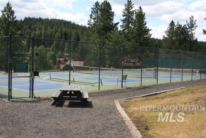 Lot 8 Camas Dr. Property Photo 9
