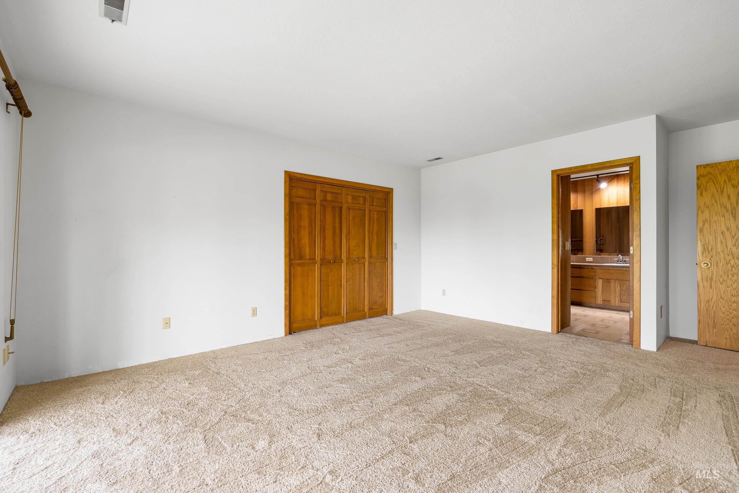 3087 N North Mountain Road Property Photo 28