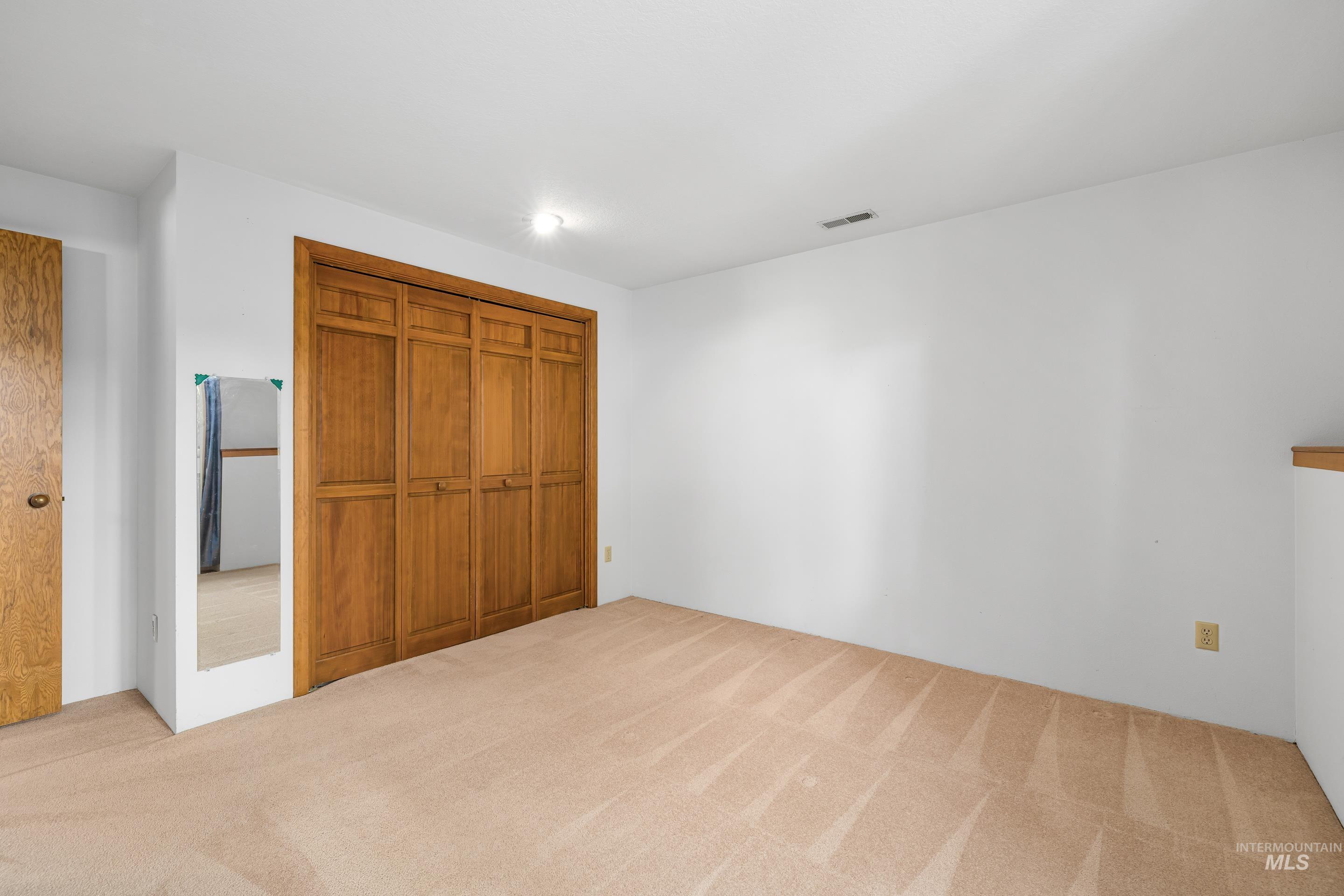 3087 N North Mountain Road Property Photo 34