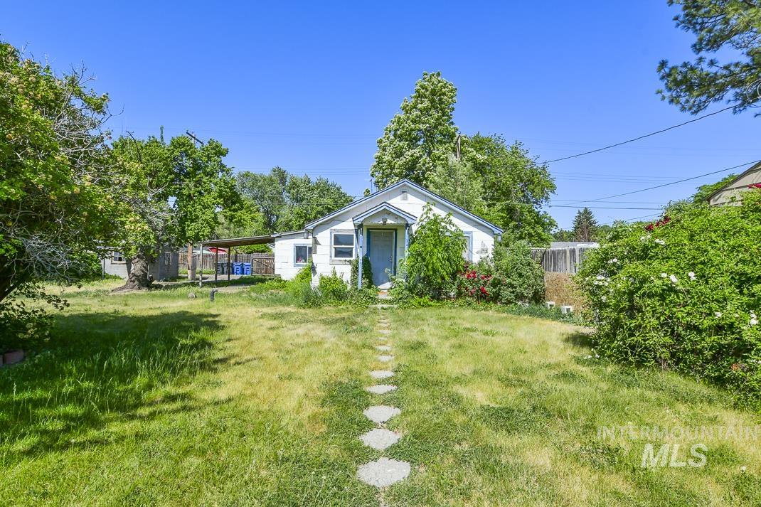 145 S 13th E Property Photo 1