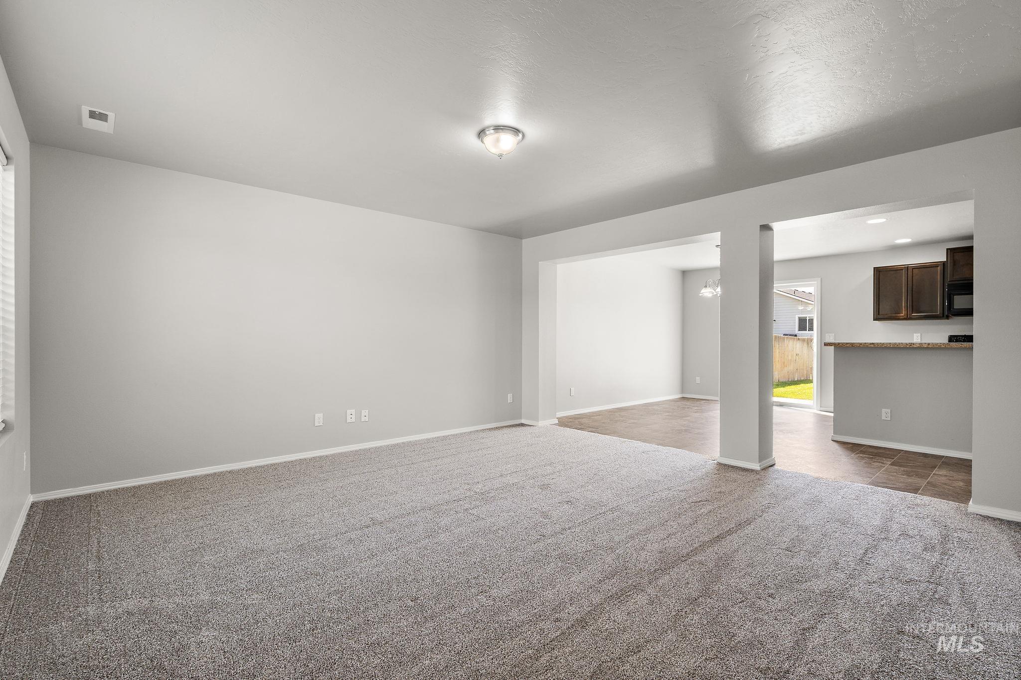 10619 Tysen Springs St Property Photo 6