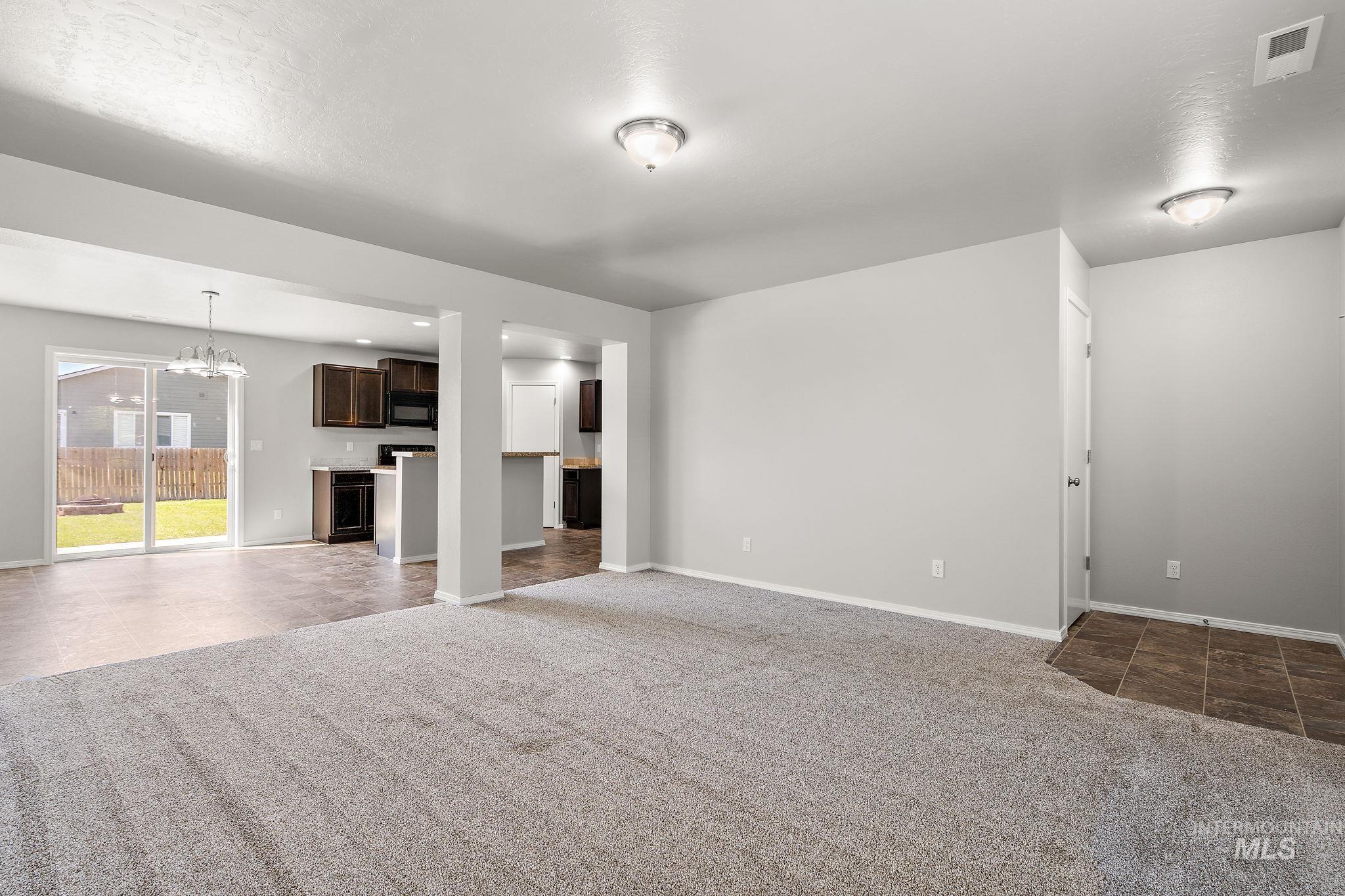 10619 Tysen Springs St Property Photo 7