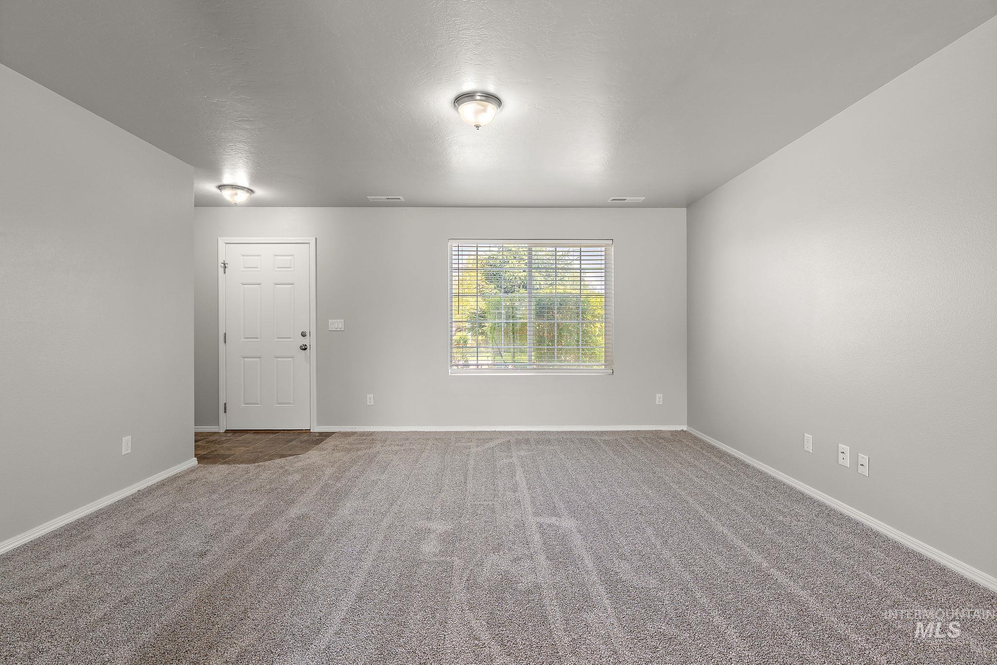 10619 Tysen Springs St Property Photo 8