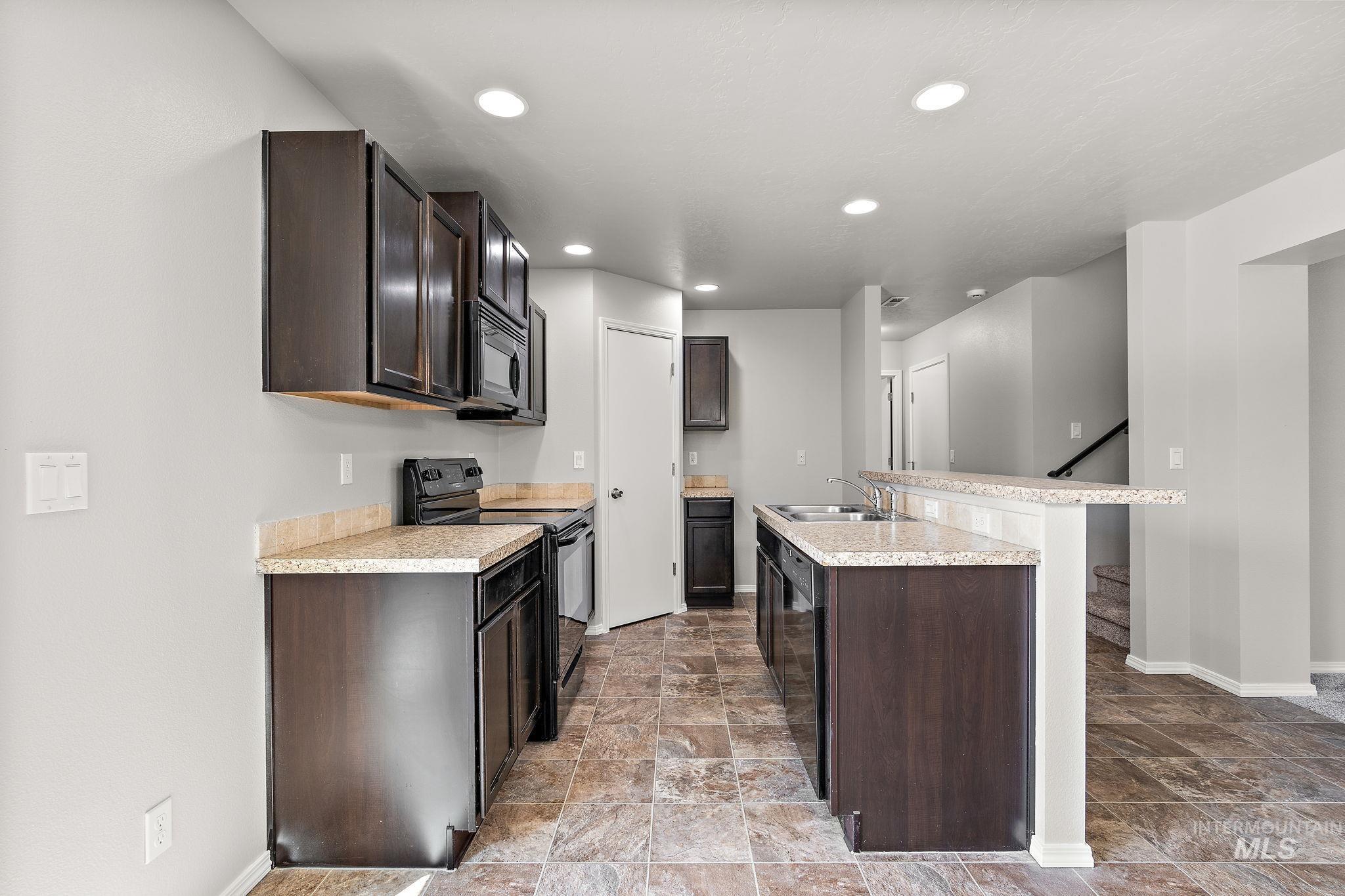 10619 Tysen Springs St Property Photo 11