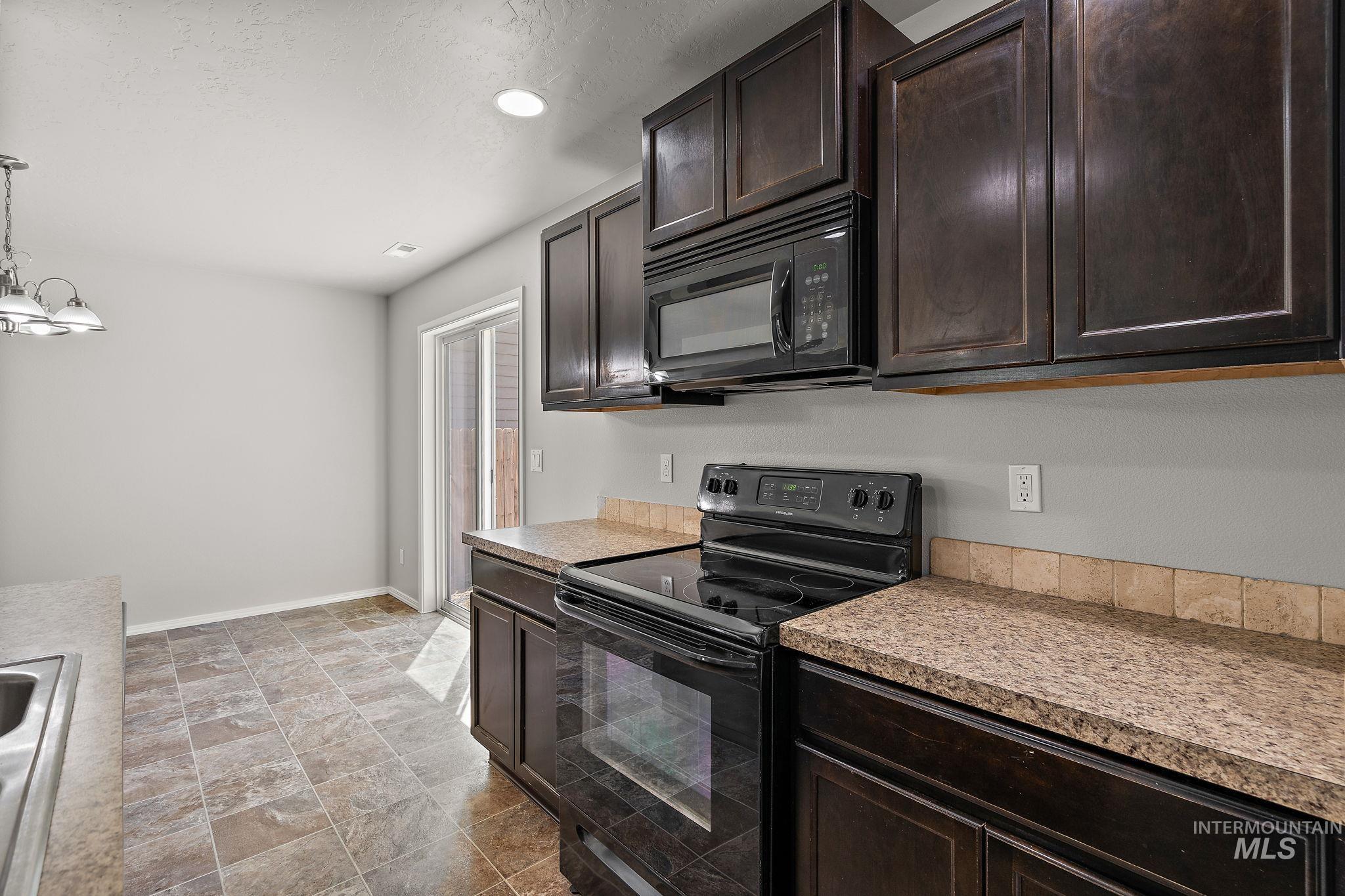 10619 Tysen Springs St Property Photo 16