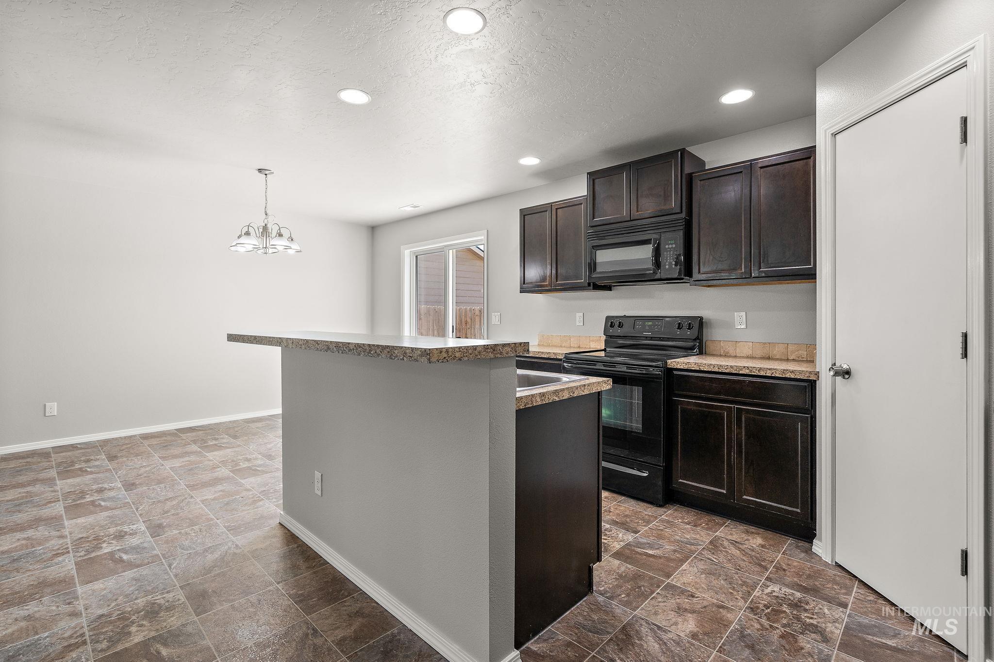 10619 Tysen Springs St Property Photo 17