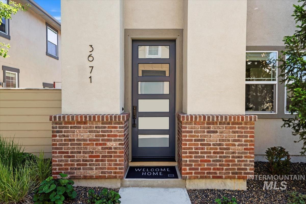 3671 S Pheasant Tail Way Property Photo 3
