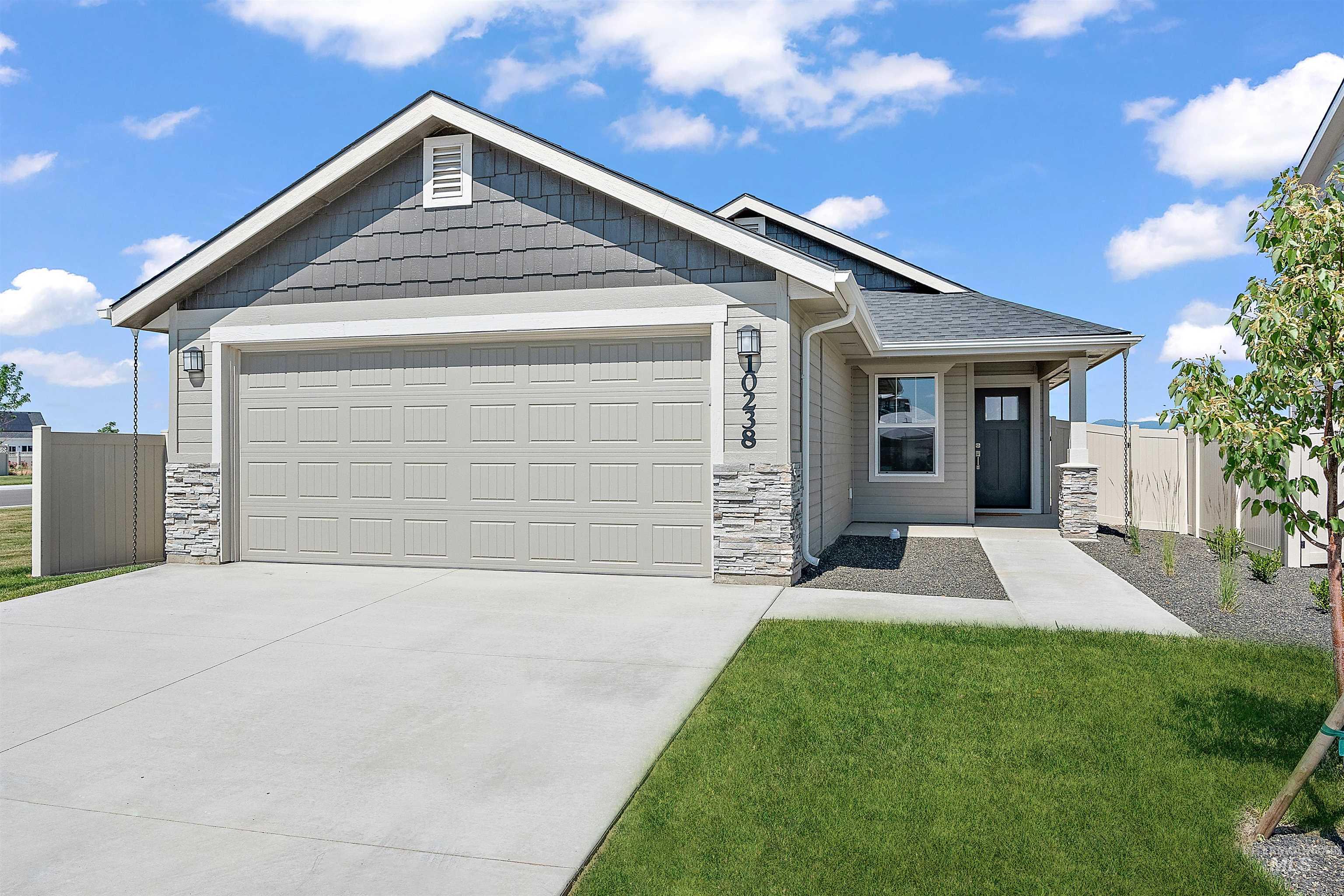 10100 Longtail Drive Property Photo 1