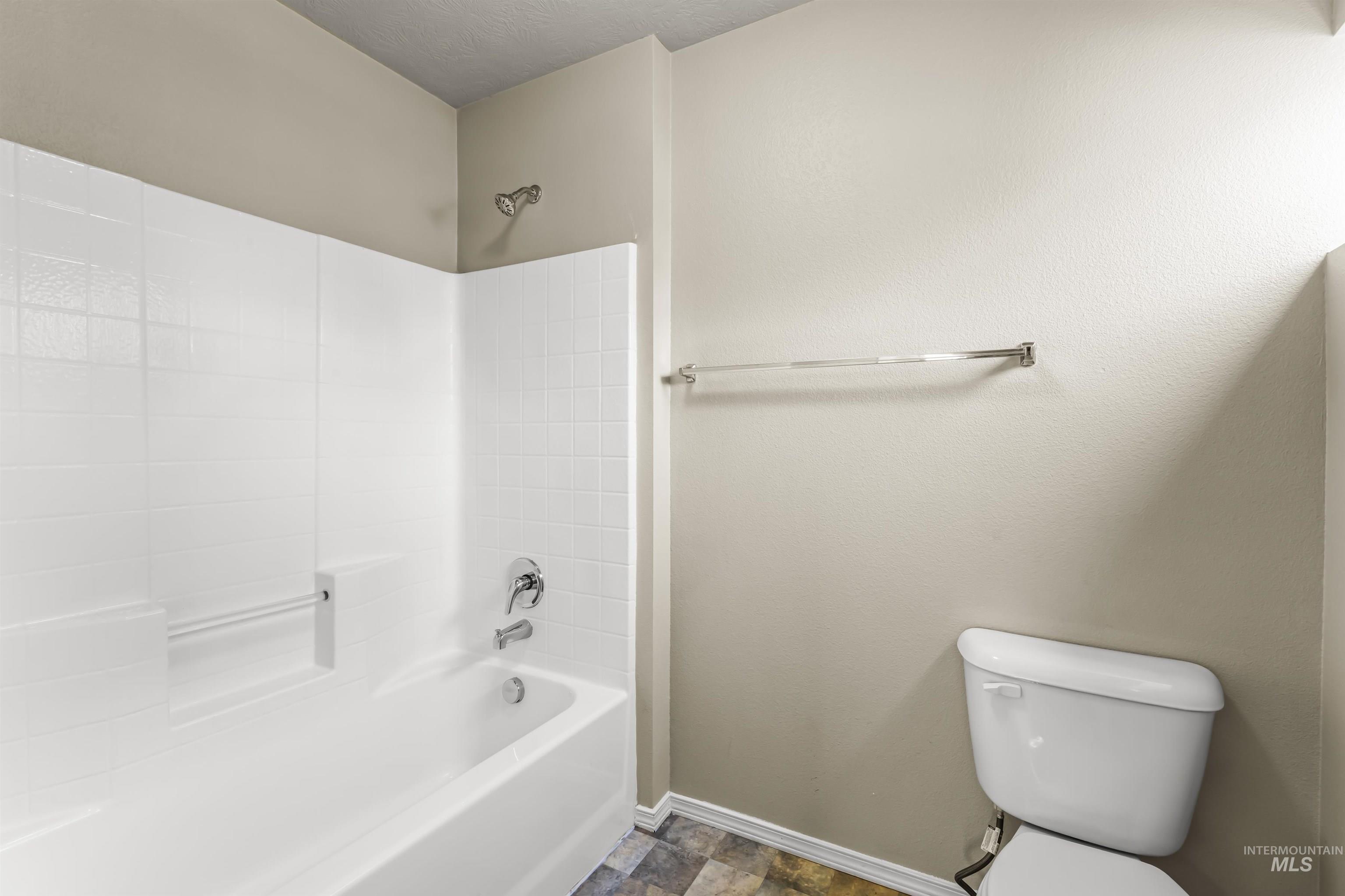 6627 W Irving St Property Photo 17