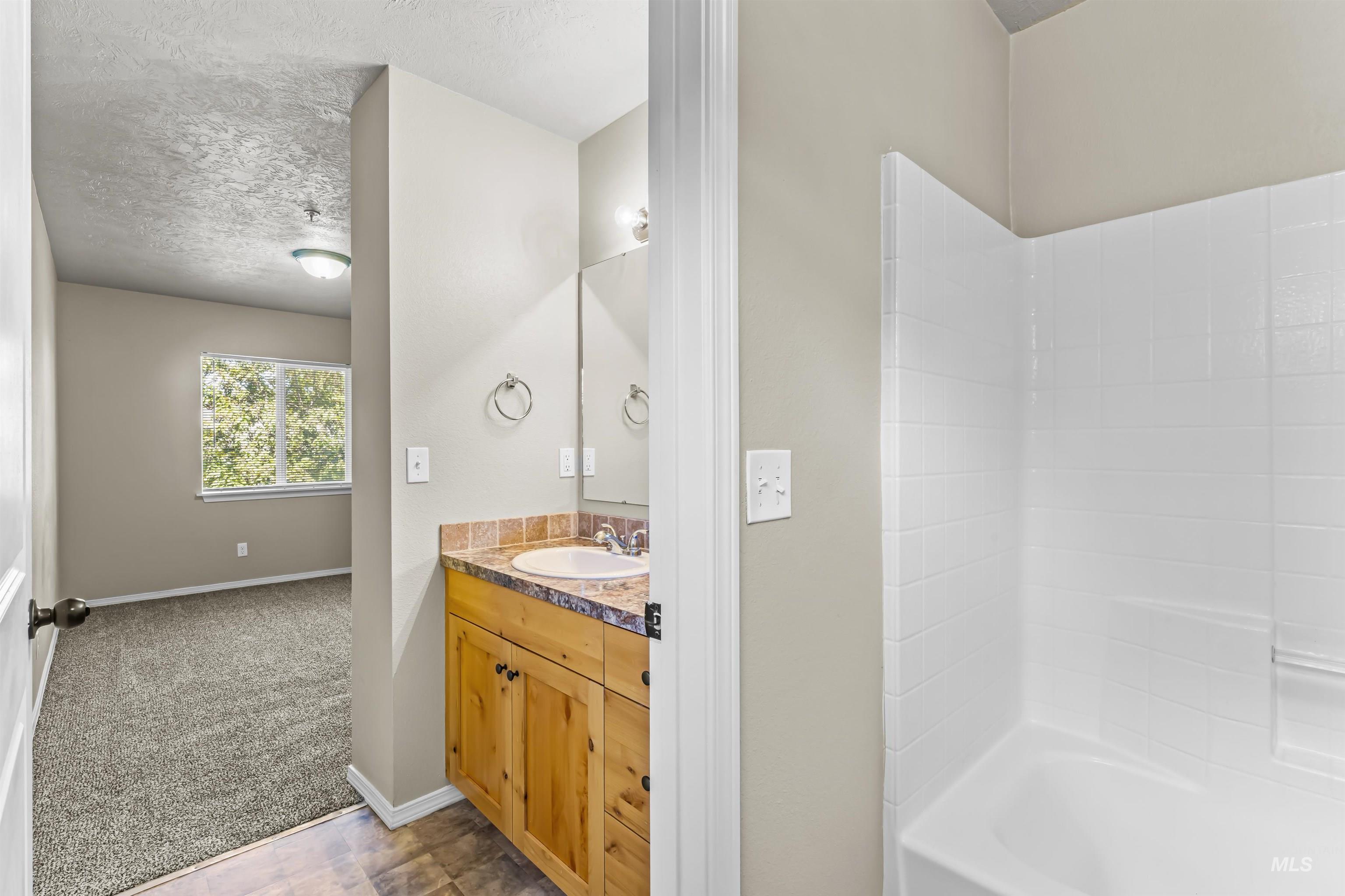 6627 W Irving St Property Photo 18