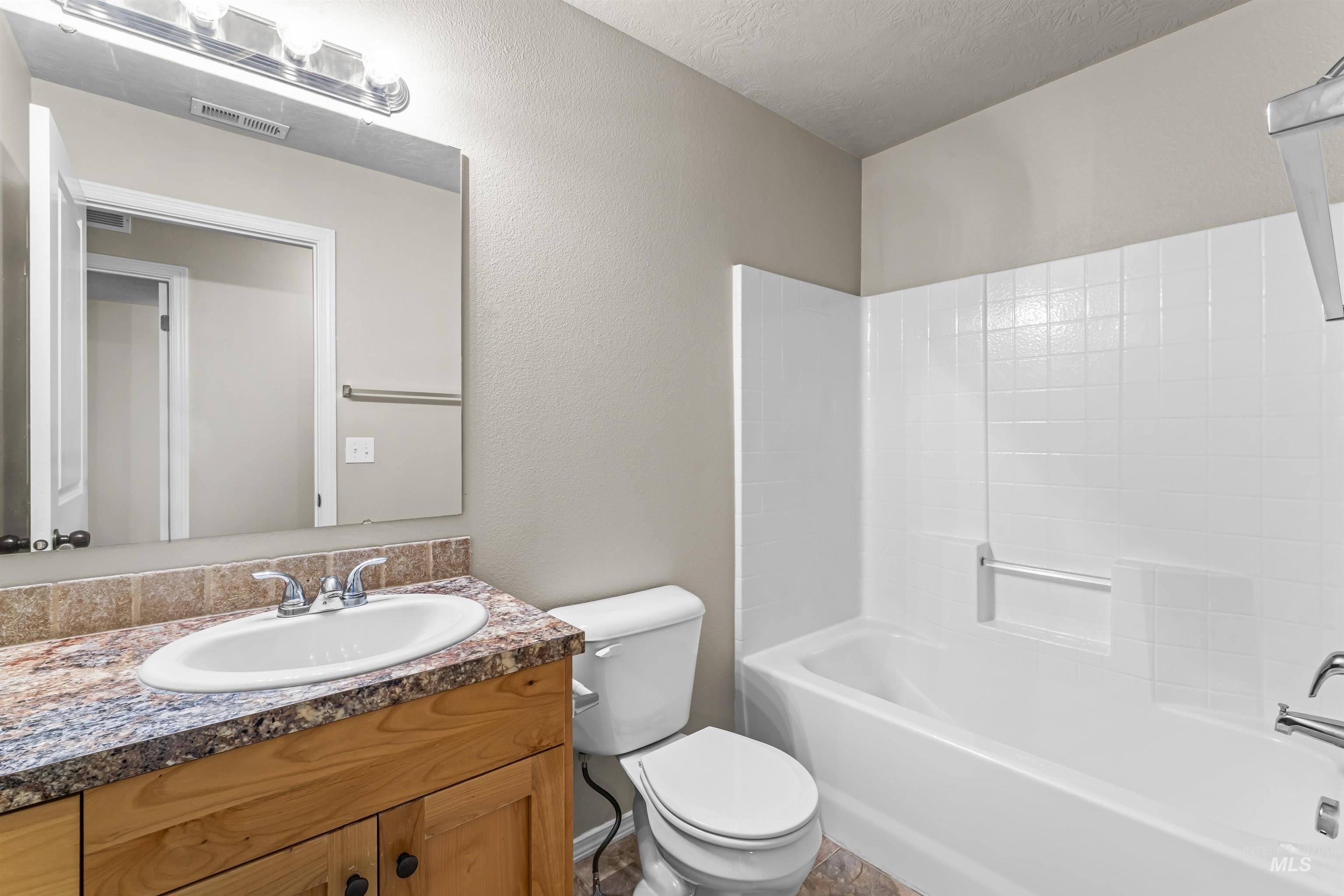 6627 W Irving St Property Photo 22