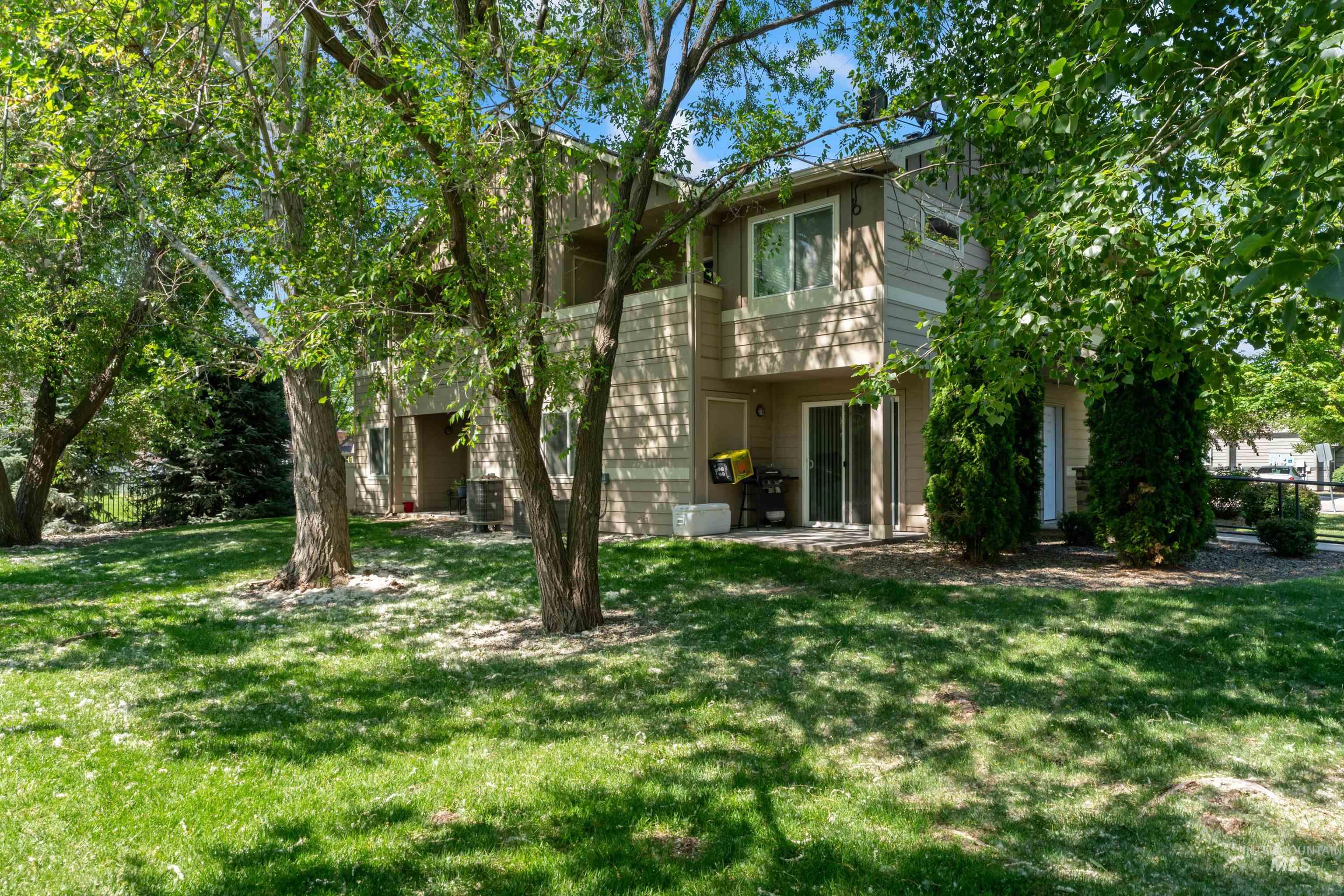 6627 W Irving St Property Photo 34