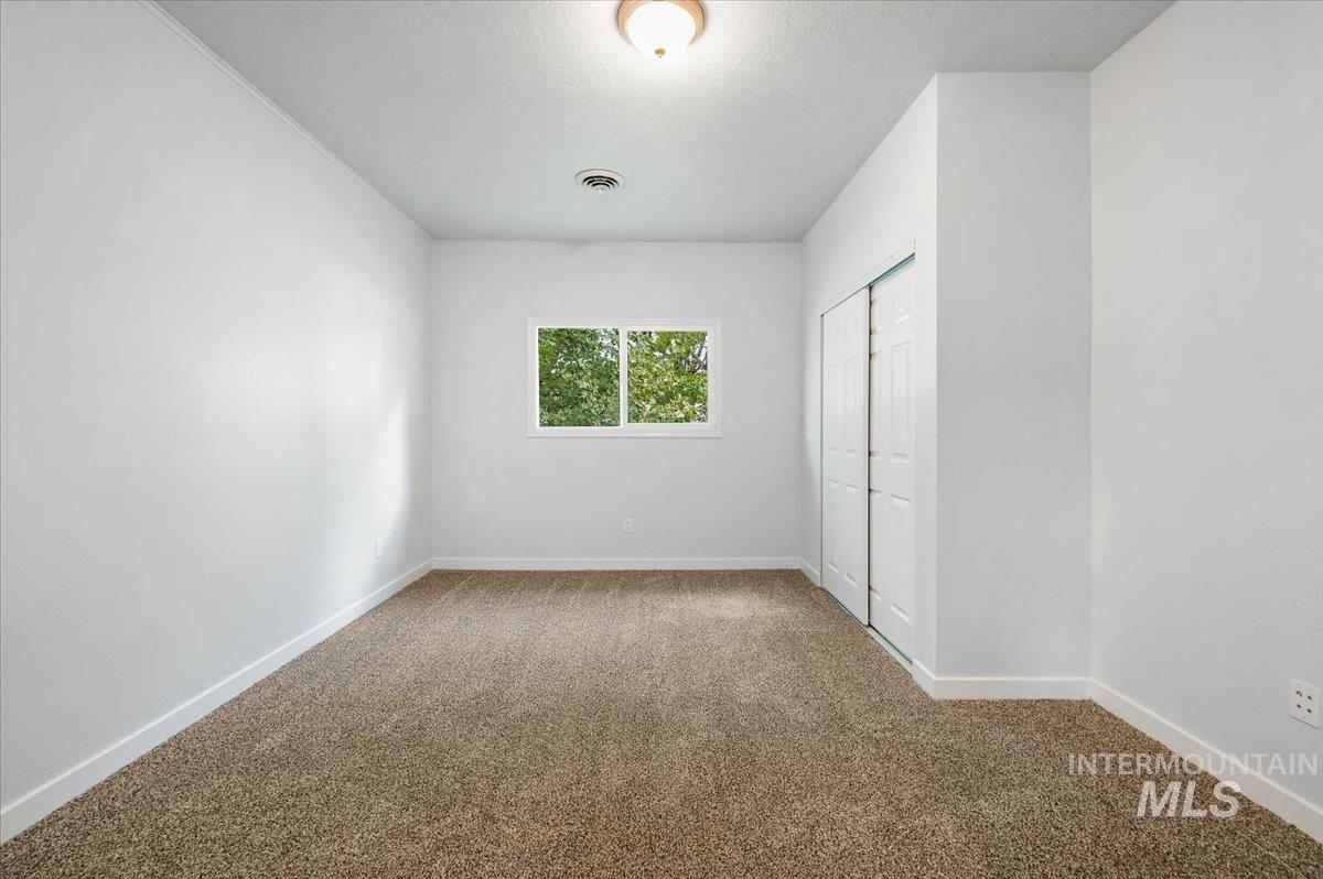 1704 Blaine Property Photo 9