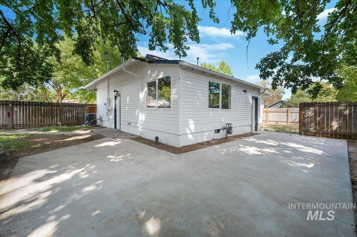 1704 Blaine Property Photo 30